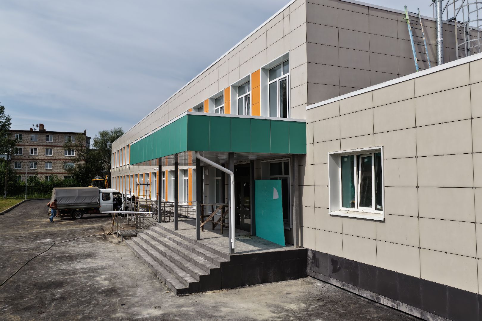 видео с коптера, школа малая дубна,