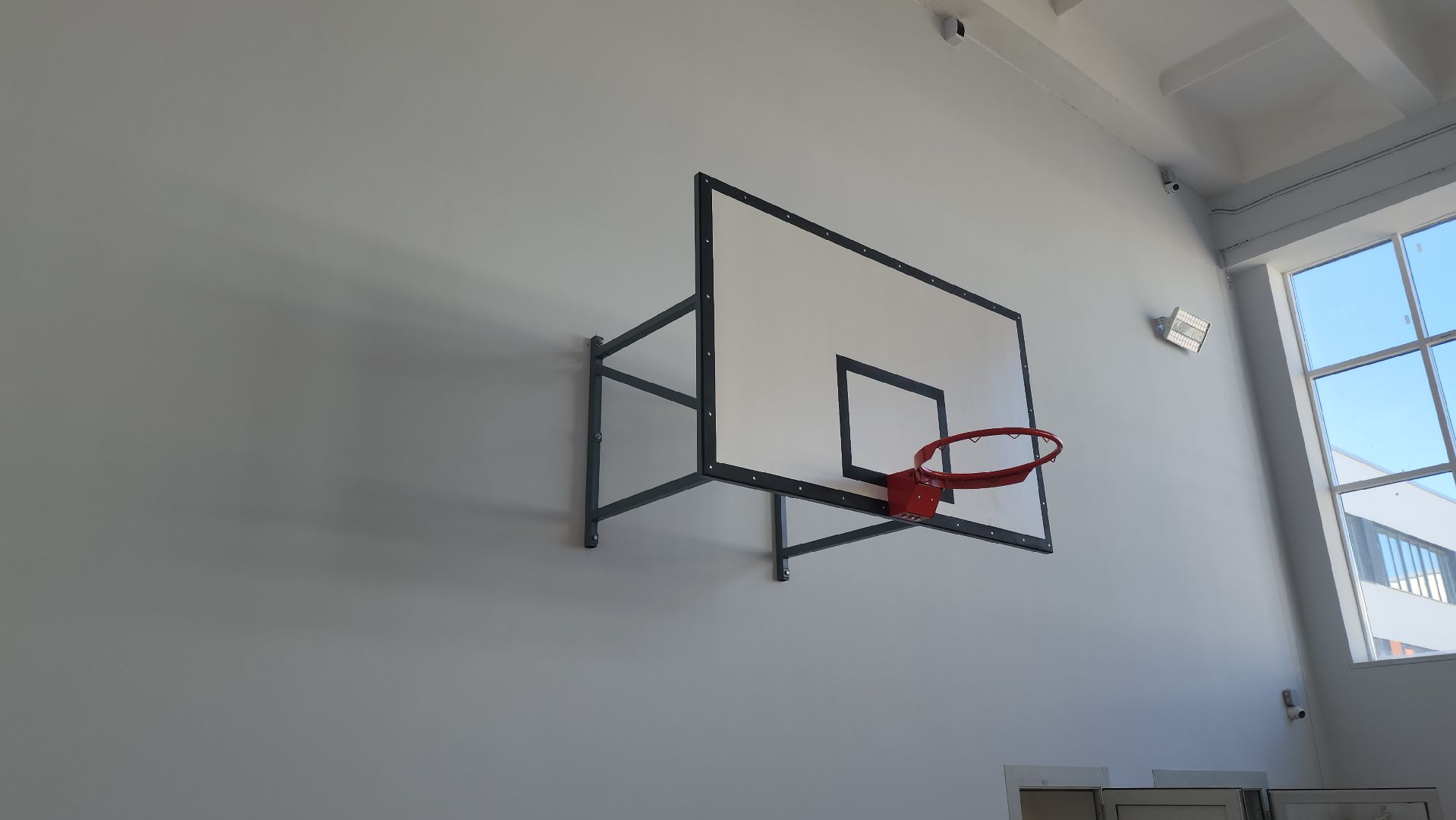 серпухов, школа 2, капитальный ремонт школы, ремонт спортзала школы, улица луначарского,