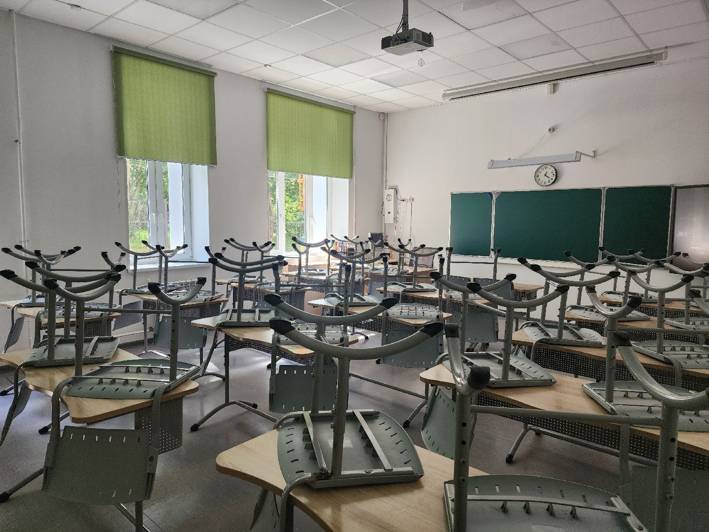 красноармейск, городской округ пушкинский, подготовка к 1 сентября, новые учебники,