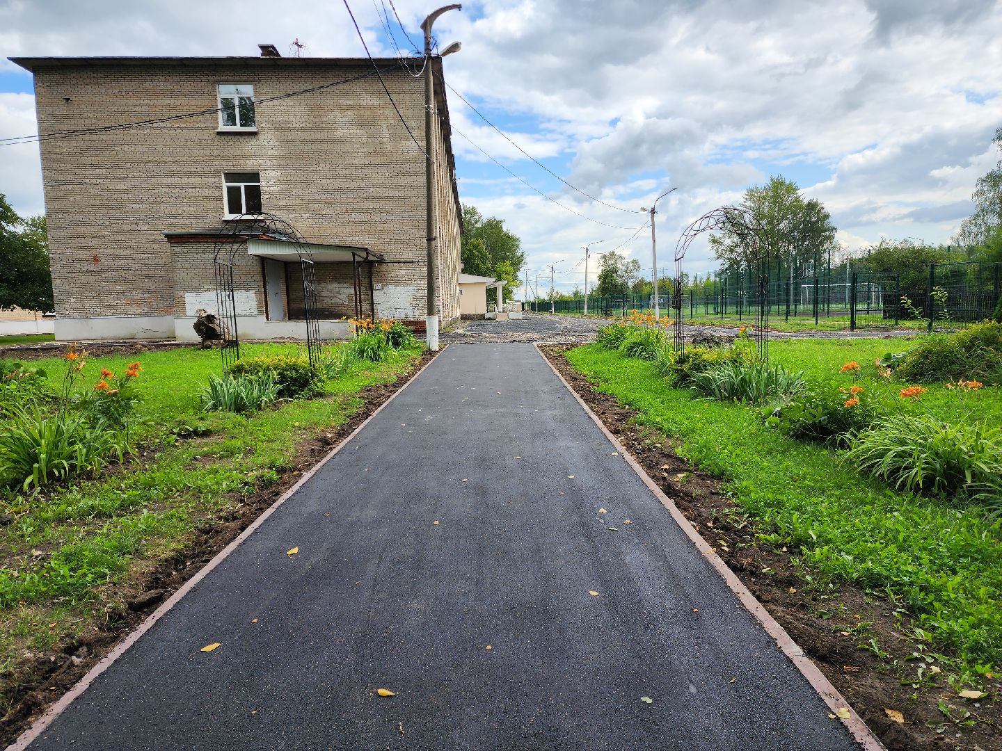 раменское, образование, ремонт образовательных учреждений округа, благоустройство территории второго здания гжельской школы,