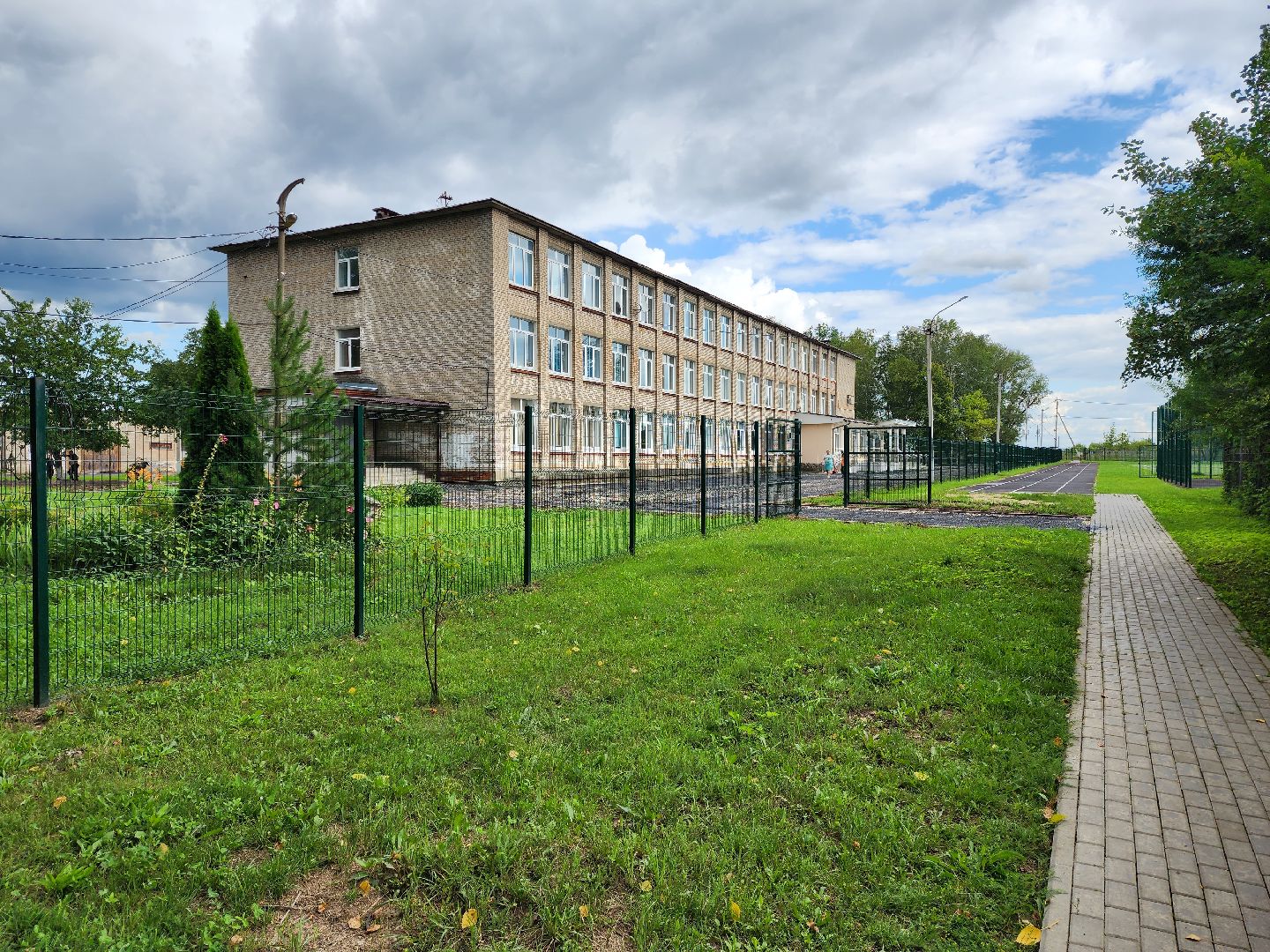 раменское, образование, ремонт образовательных учреждений округа, благоустройство территории второго здания гжельской школы,