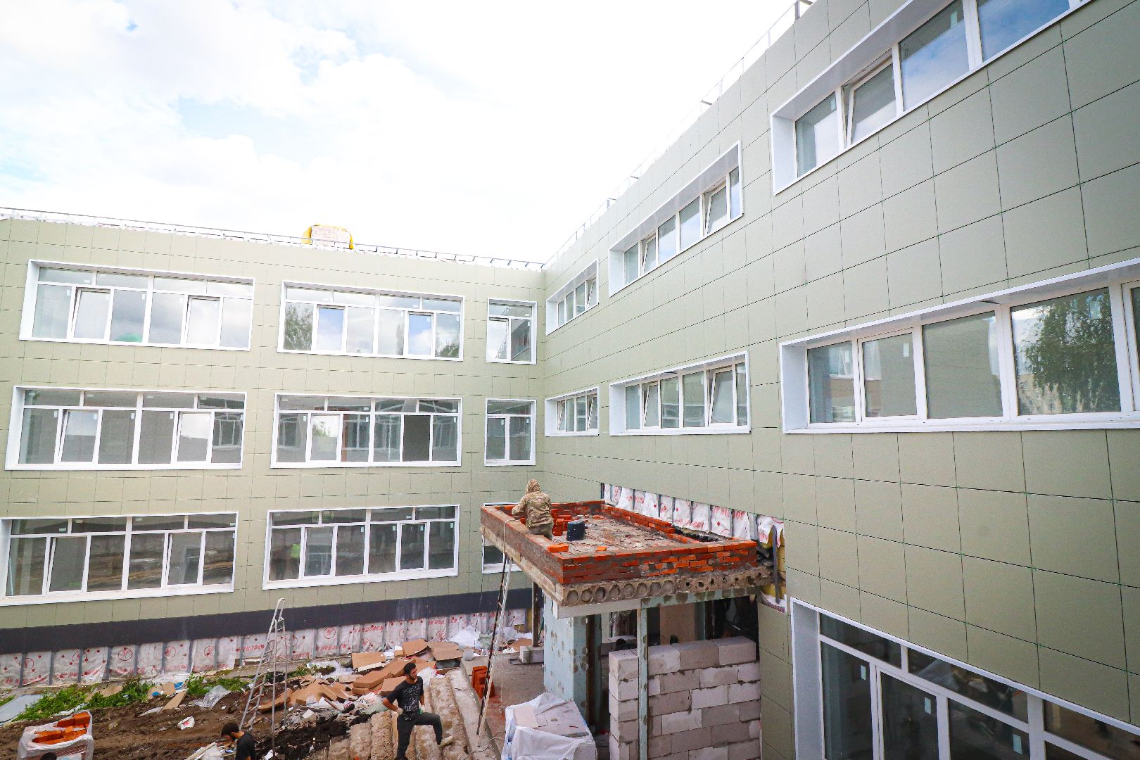 клин, общество, строительство, ремонт школ, подмосковье,