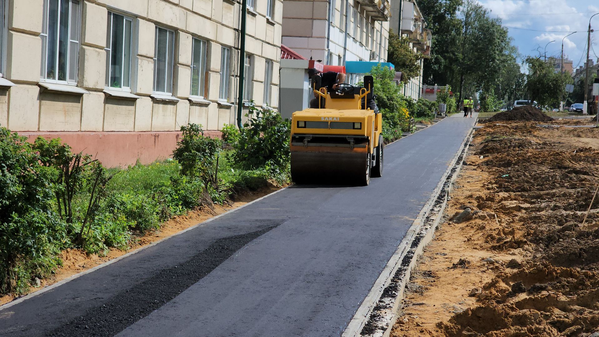 кашира, благоустройство, ремонт дорог, тротуары, поликлиниа,