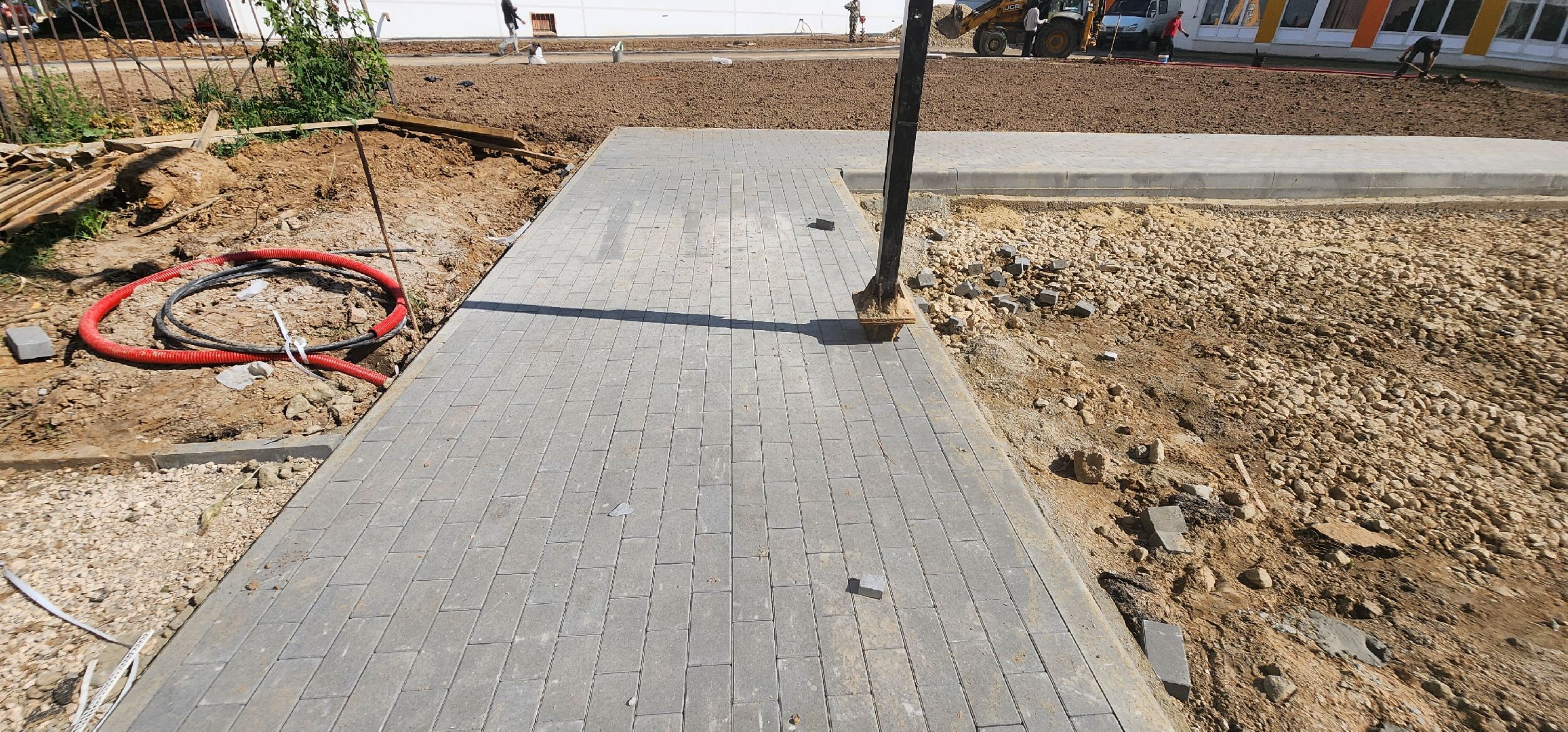 долгопрудный, 13 гимназия, пристройка на 300 мест,интерактивные доски, спортзал, стадион,