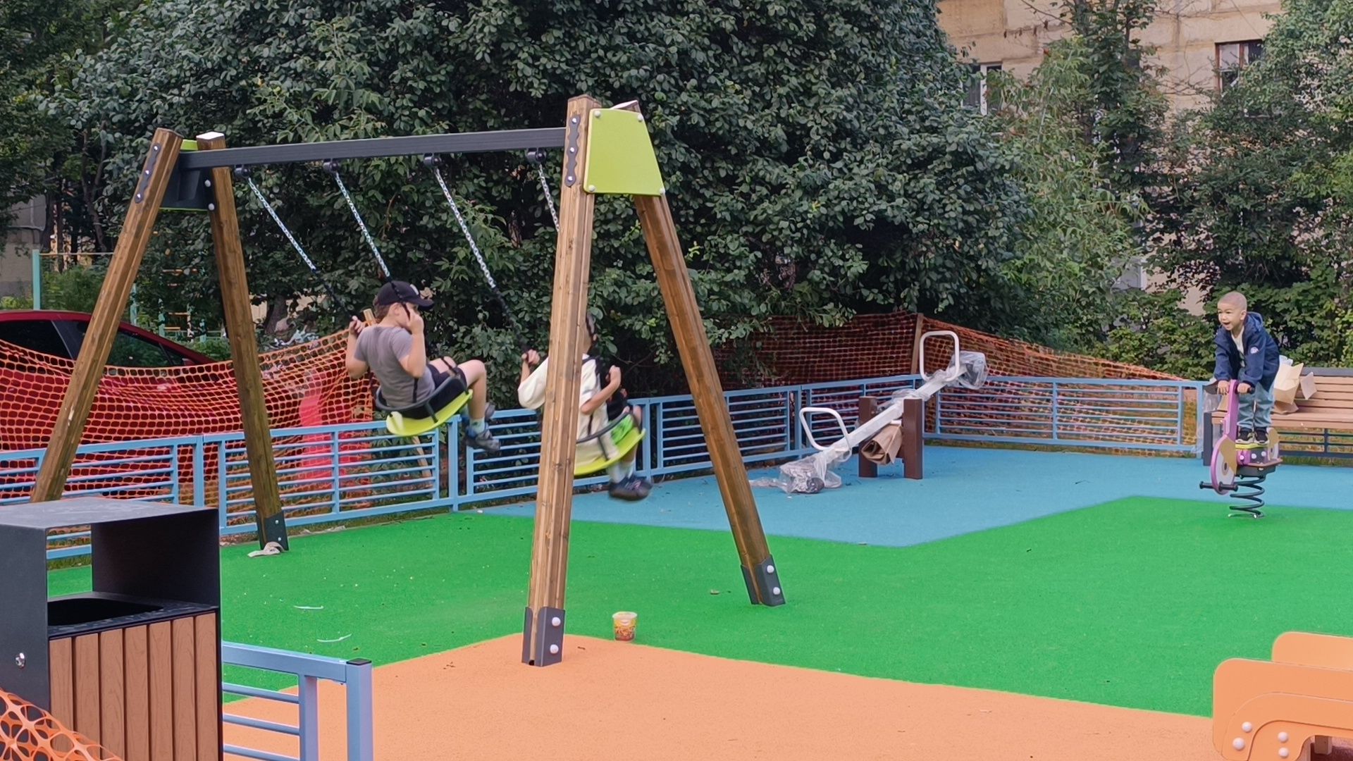 двор, лобня,детская  площадка,