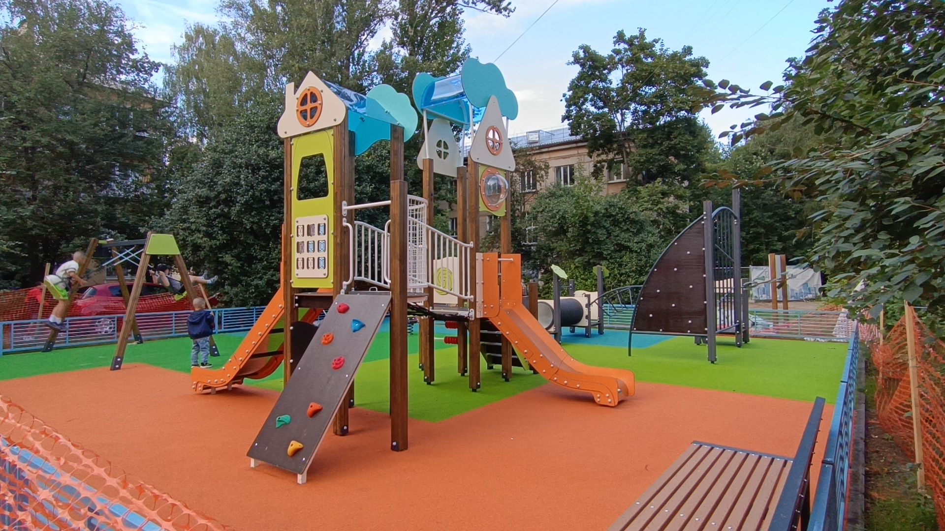 двор, лобня,детская  площадка,