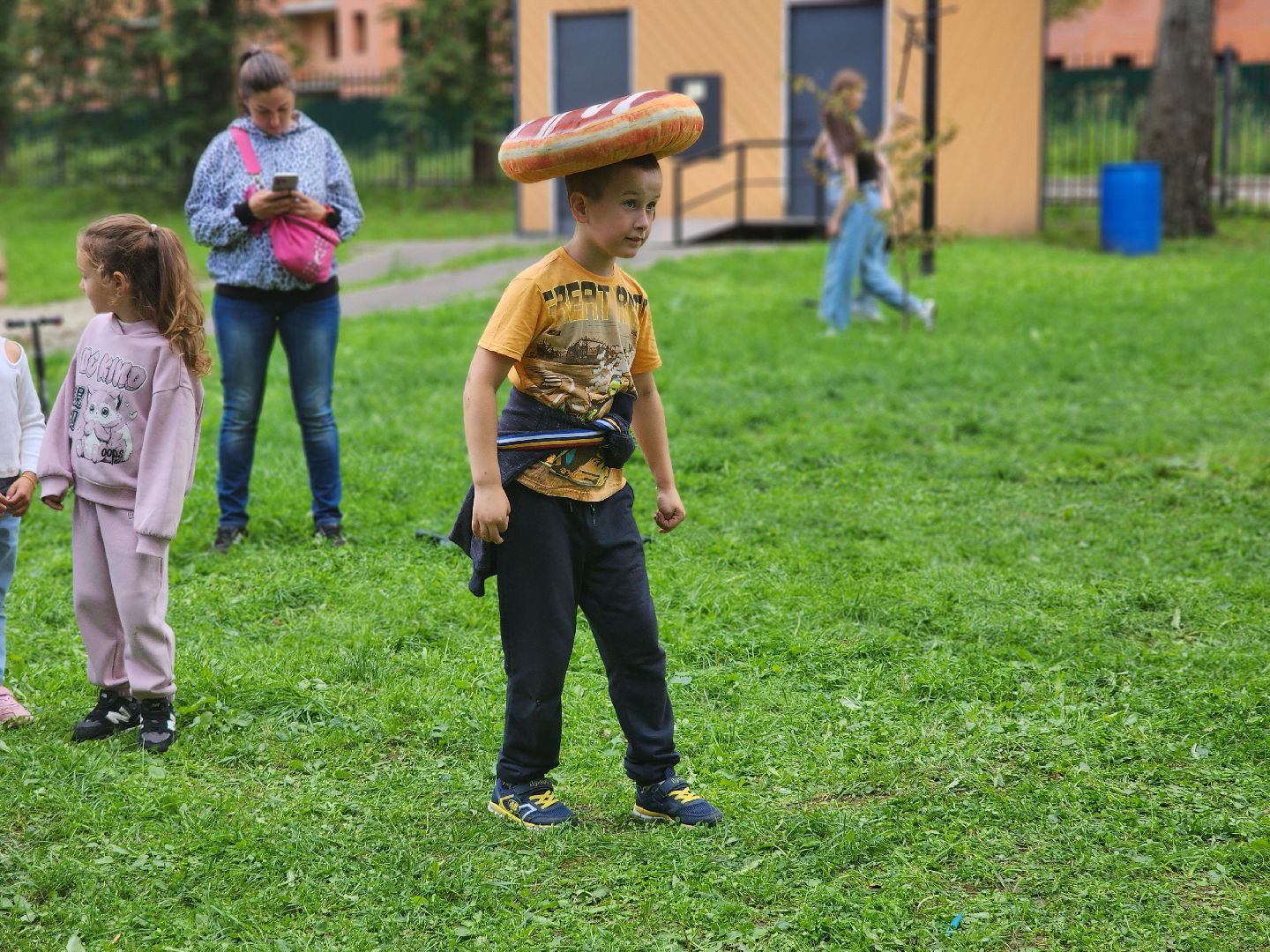 сергиев посад, парк скитские пруды, день физкультурника, волейбол, метание ножа, сергиево-посадский городской округ,