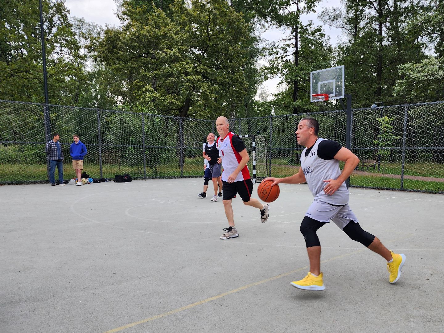 фрязино, день физкультурника, турнир по баскетболу, ветераны спорта,