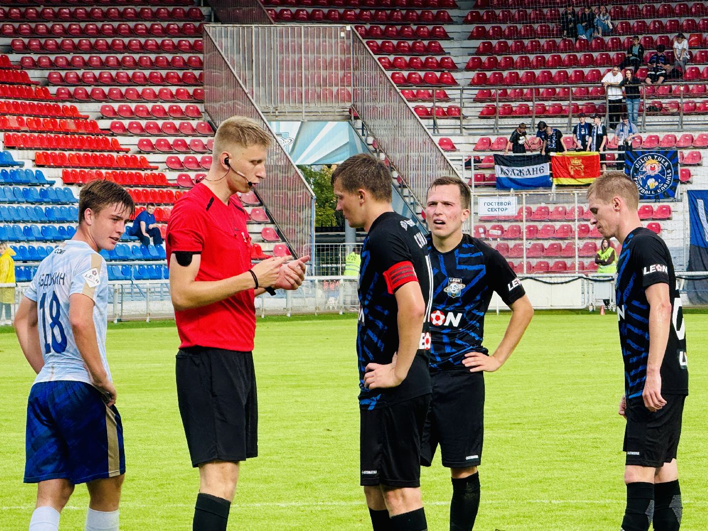 раменское, сатурн, леон сатурн, леон арена, футбол, чемпионат по футболу, раменский сатурн,