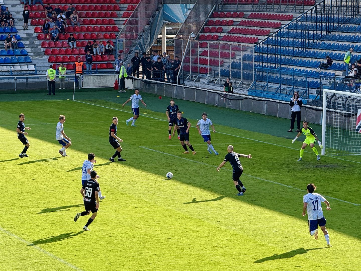 раменское, сатурн, леон сатурн, леон арена, футбол, чемпионат по футболу, раменский сатурн,