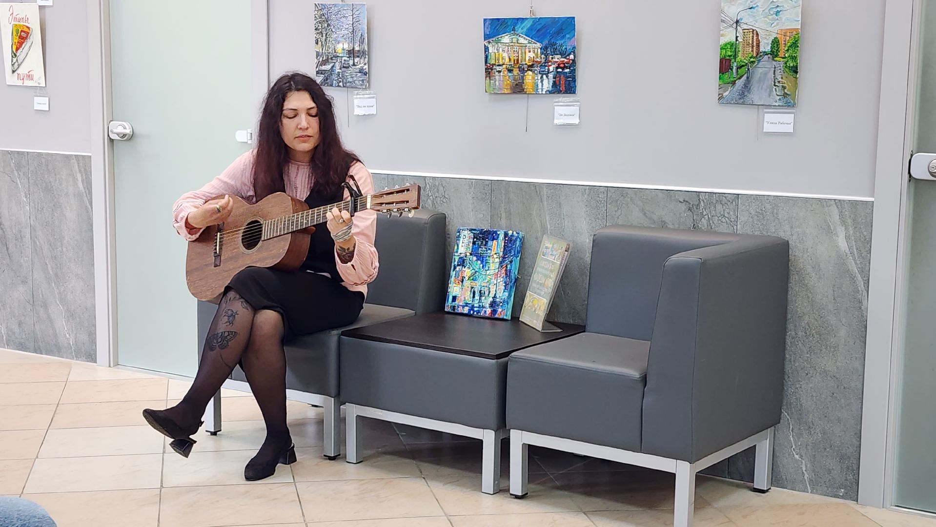 истра, библиотека, вернисаж,