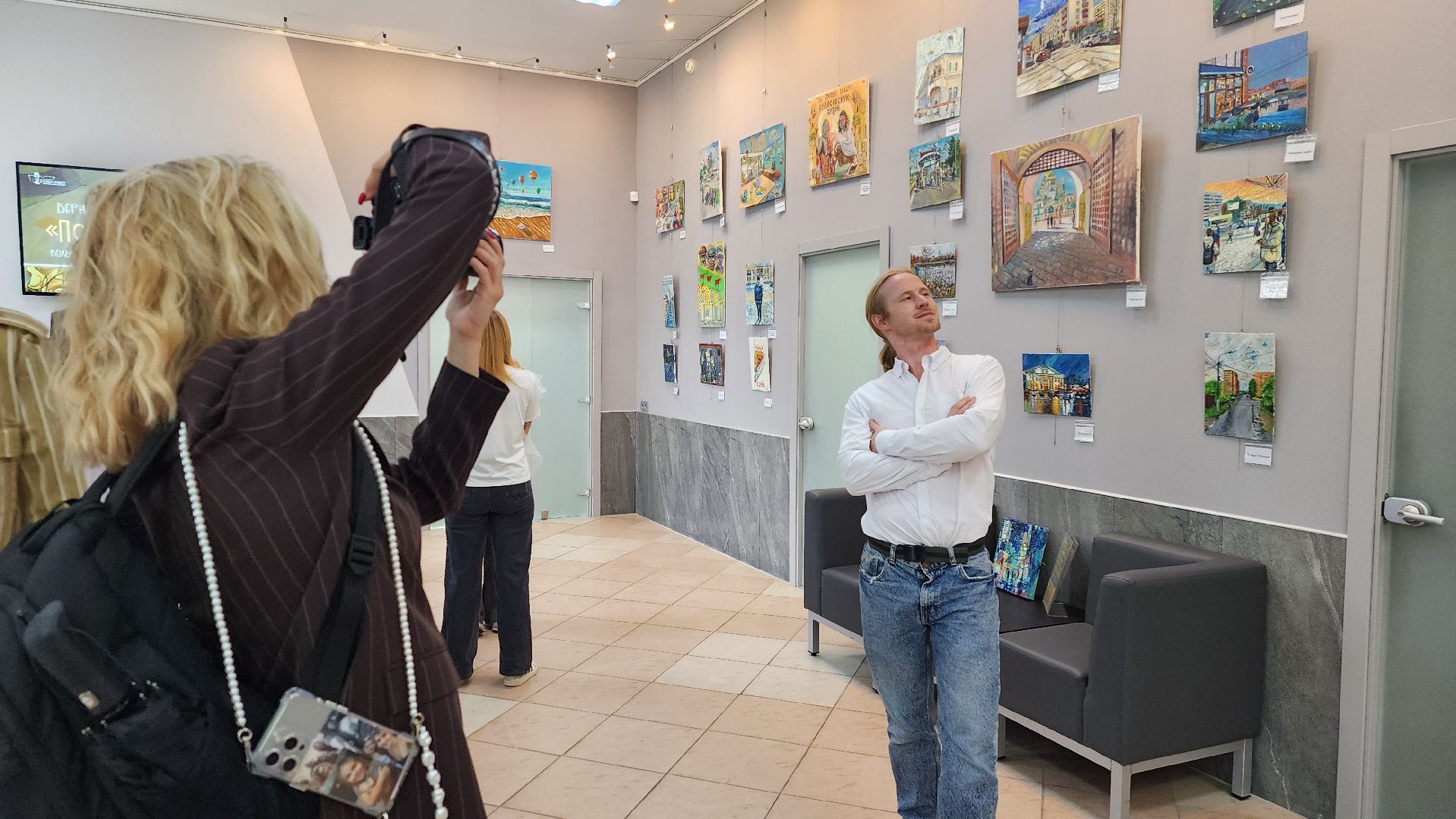 истра, библиотека, вернисаж,