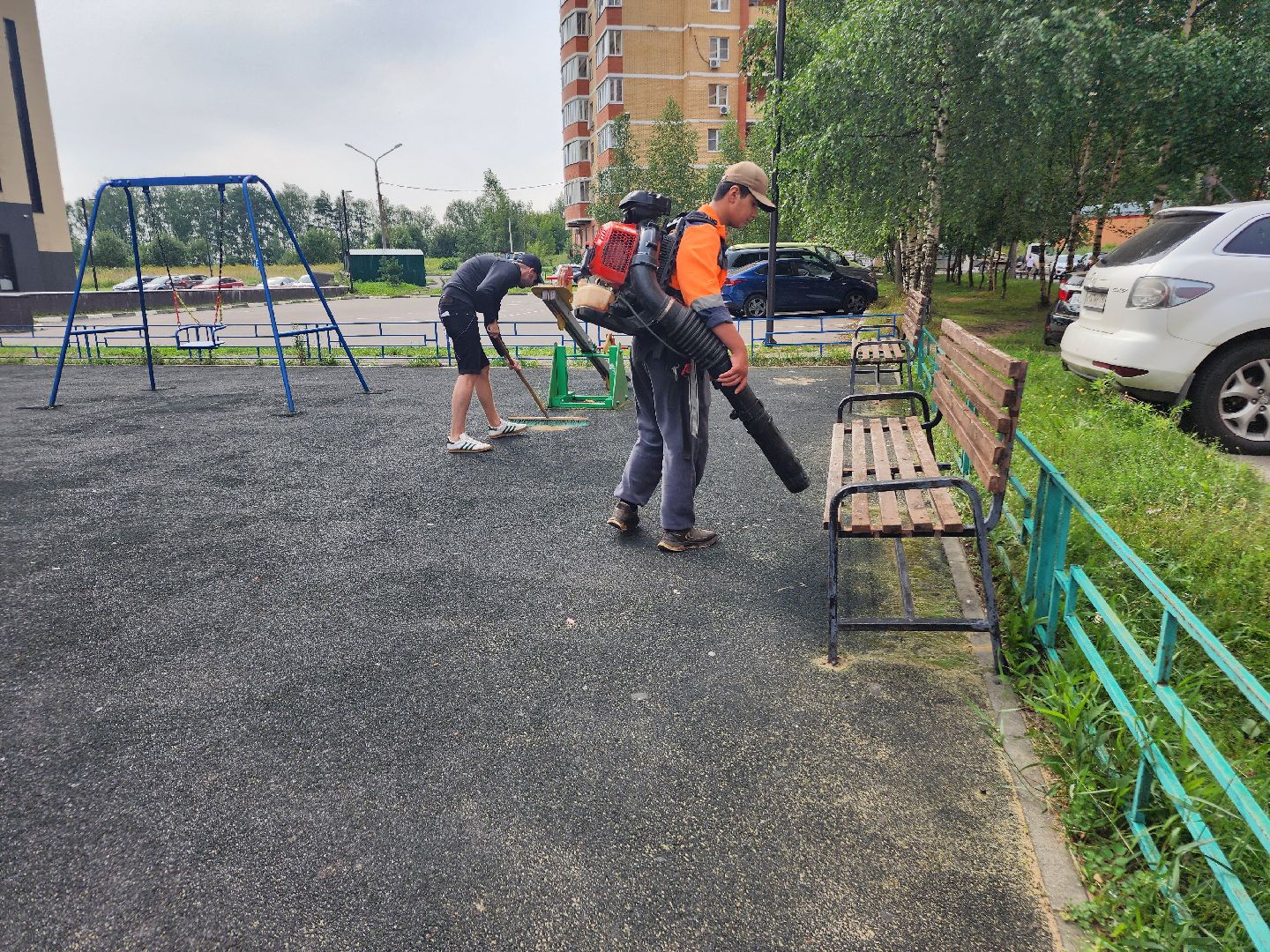 фрязино, уборка детских площадок, благоустройство, мбу городское хозяйство,