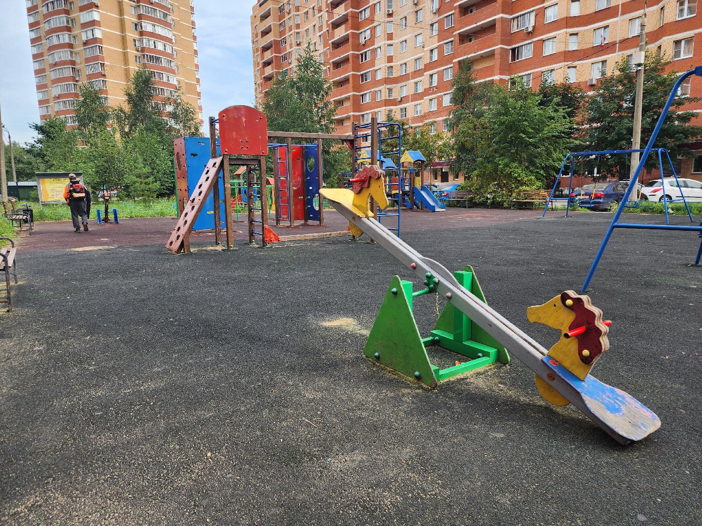 фрязино, уборка детских площадок, благоустройство, мбу городское хозяйство,