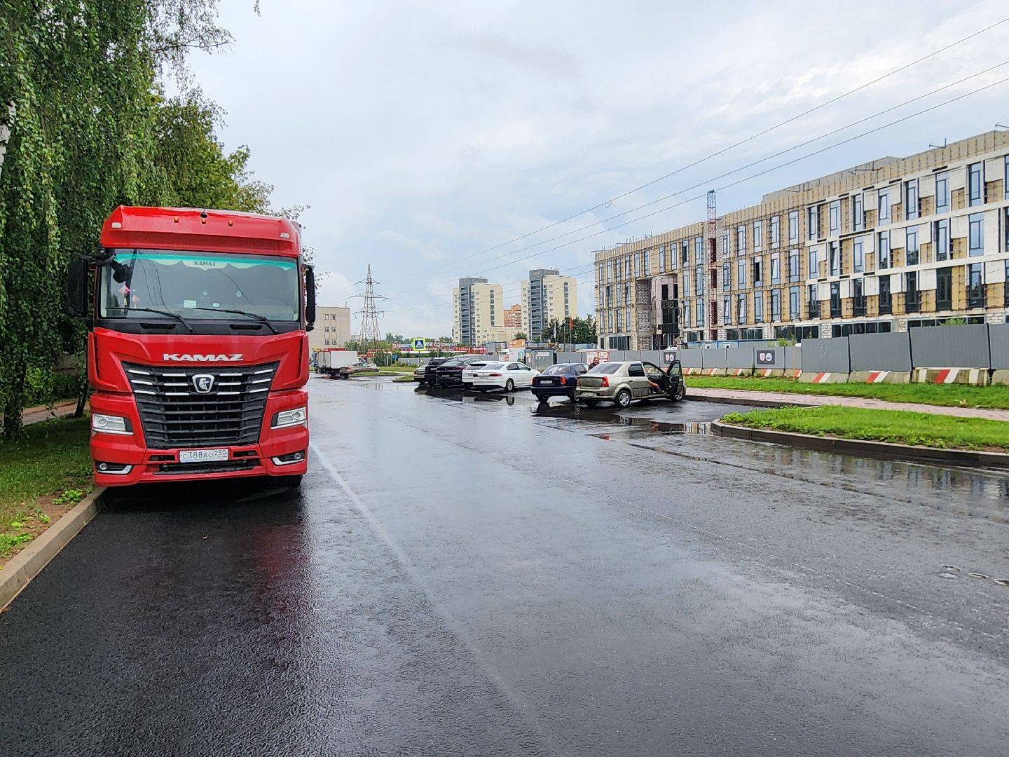 чехов, улица мира, дорожный ремонт, капремонт дороги, замена покрытия, новые тротуары и проходы, парковочные карманы, дорожные знаки, пешеходные переходы, госпрограмма московской области, развитие дорожного комплекса,