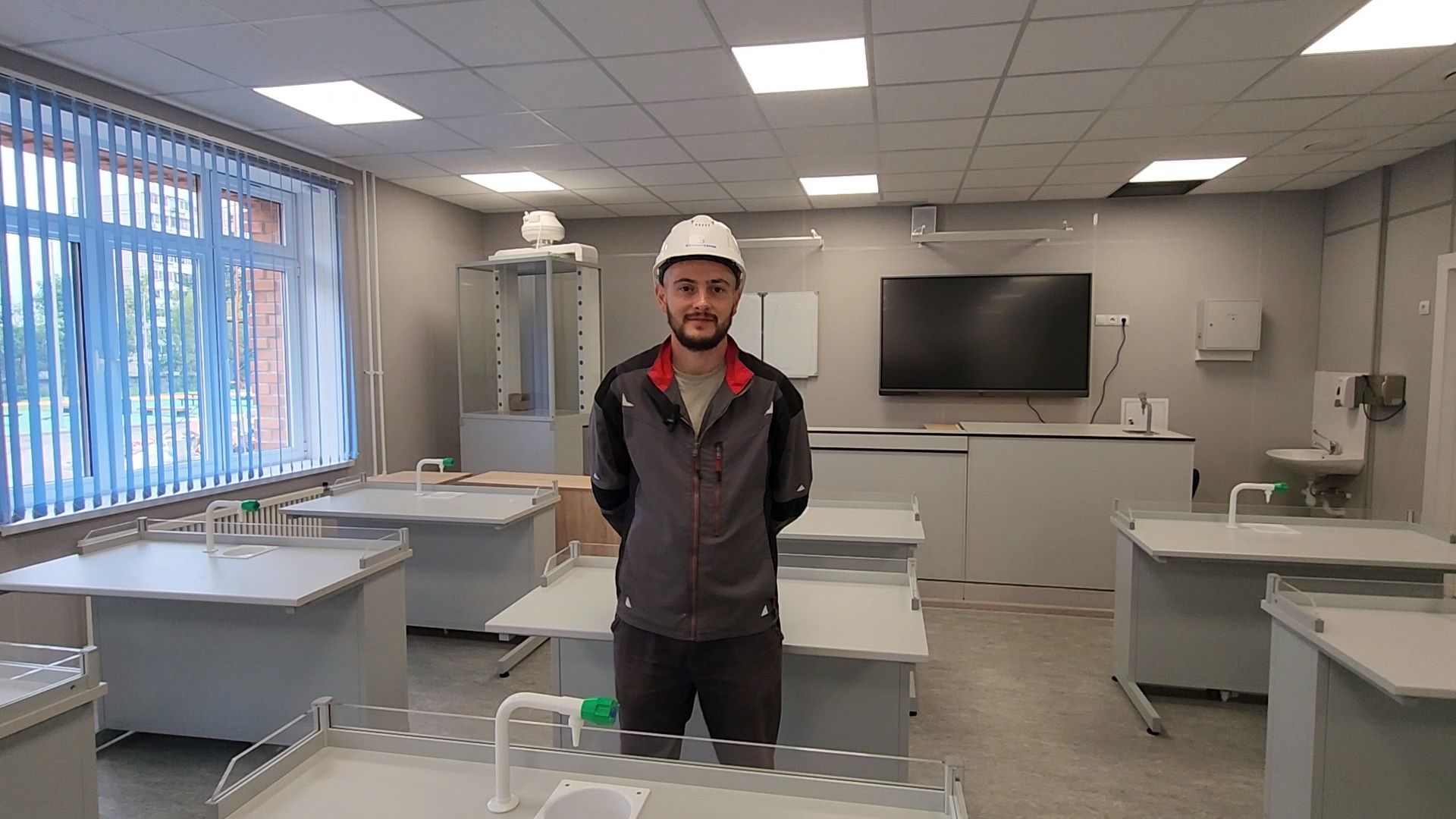 чехов, школа 3, пристройка к школе, строительство , внутренняя отделка , классы, кабинеты, оборудование , мебель ,инженерные сети, уборка помещений, госпрограмма московской области,  губернатор подмосковья,