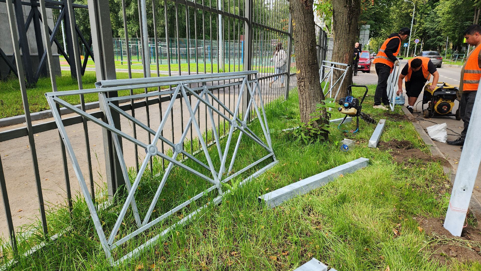 дорожные ограждения, пешеходный переход, Лобня , образовательные учреждения,