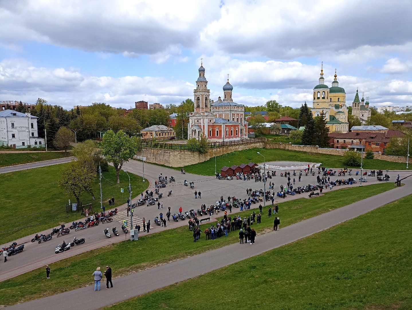 Серпухов, Подмосковье, мотоциклы, байкеры, открытие сезона, подросток