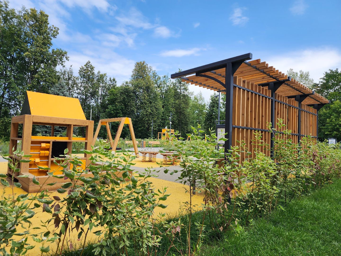 фрязино, ремонт детской площадки, вандализм,