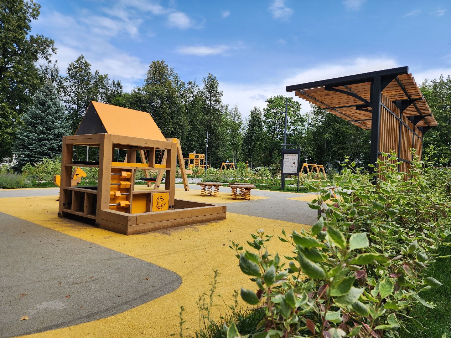 фрязино, ремонт детской площадки, вандализм,