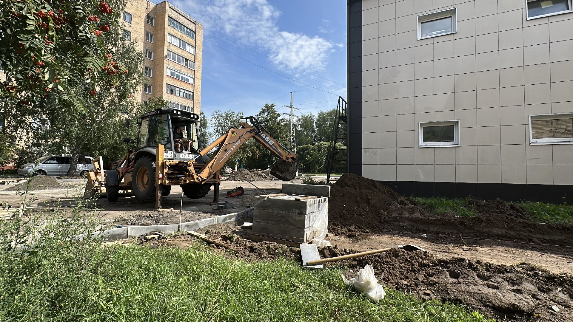 благоустройство, благоустройство двора, красноармейск, пушкинский городской округ, бордюрный камень, асфальтирование дворов,