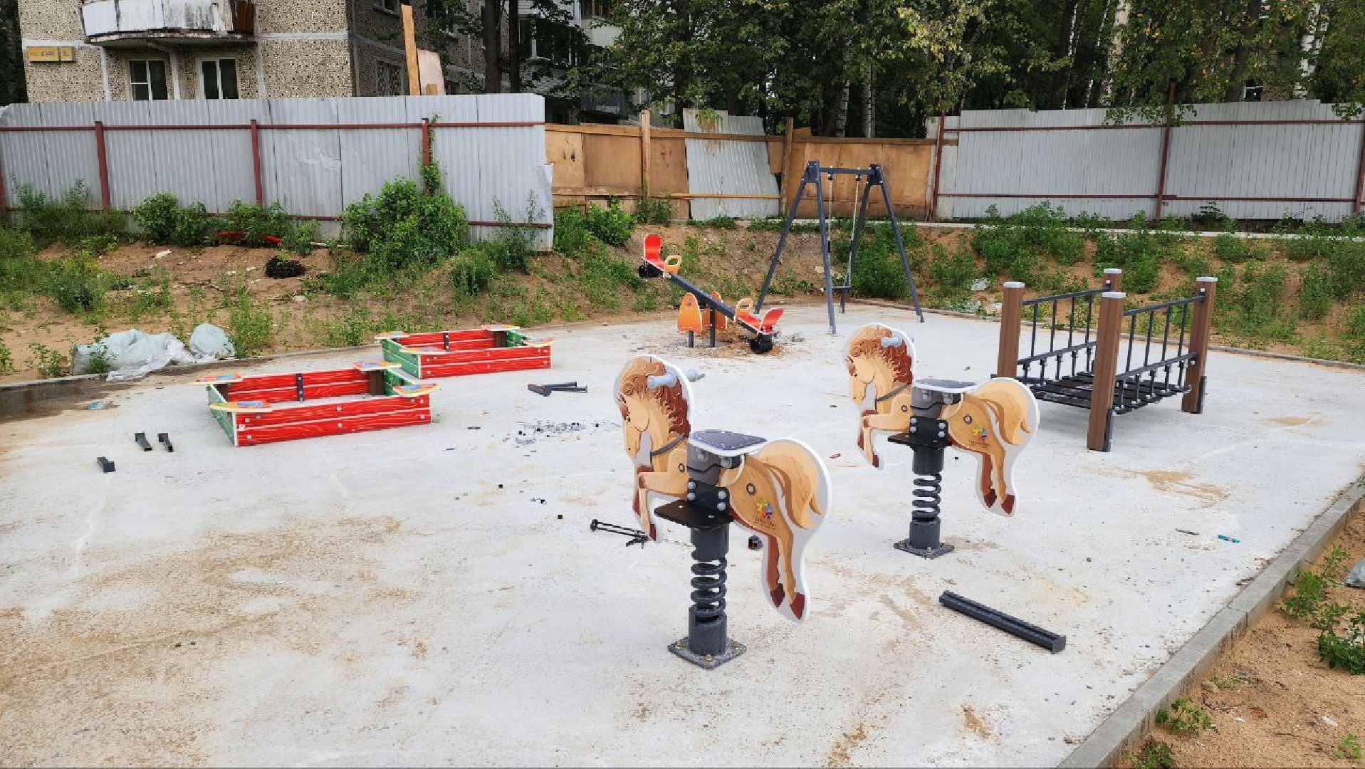 Дмитров, Переселенцы из аварийного жилья, Минстрой,