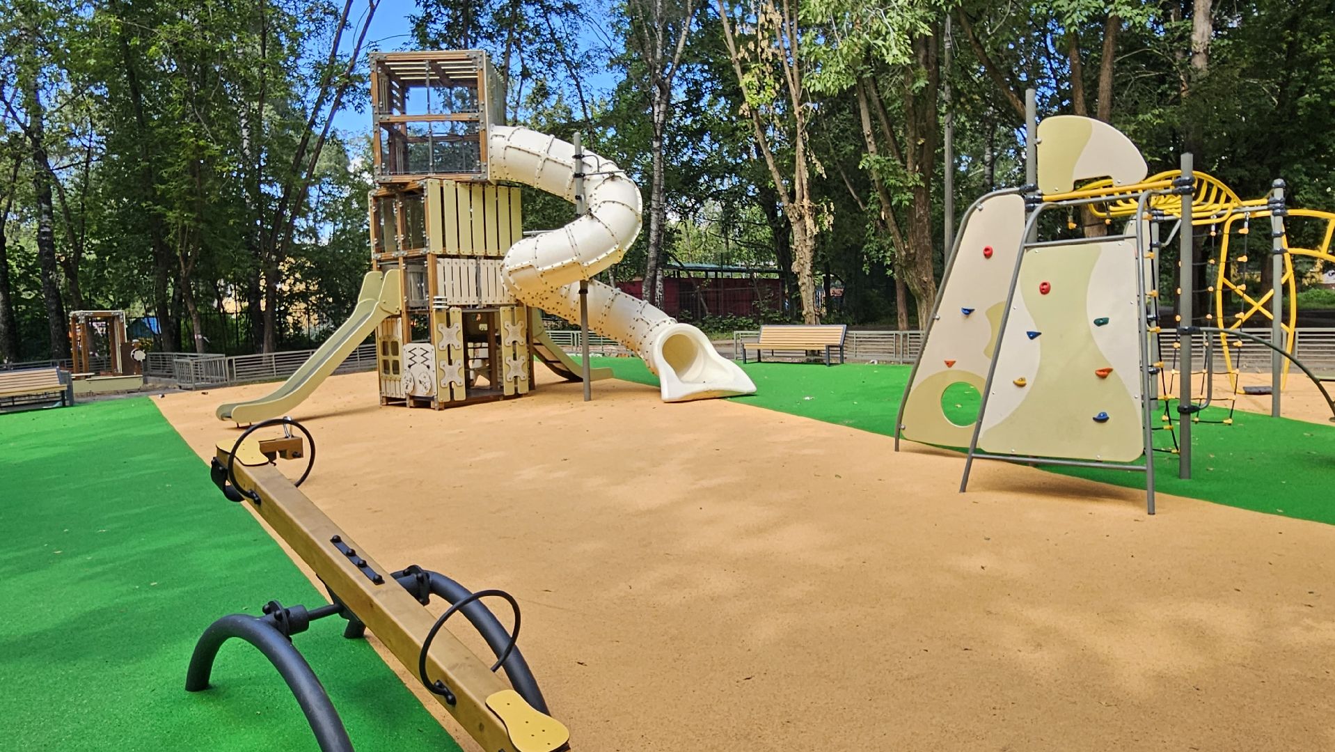 детство, губернаторская детская площадка, жуковский,