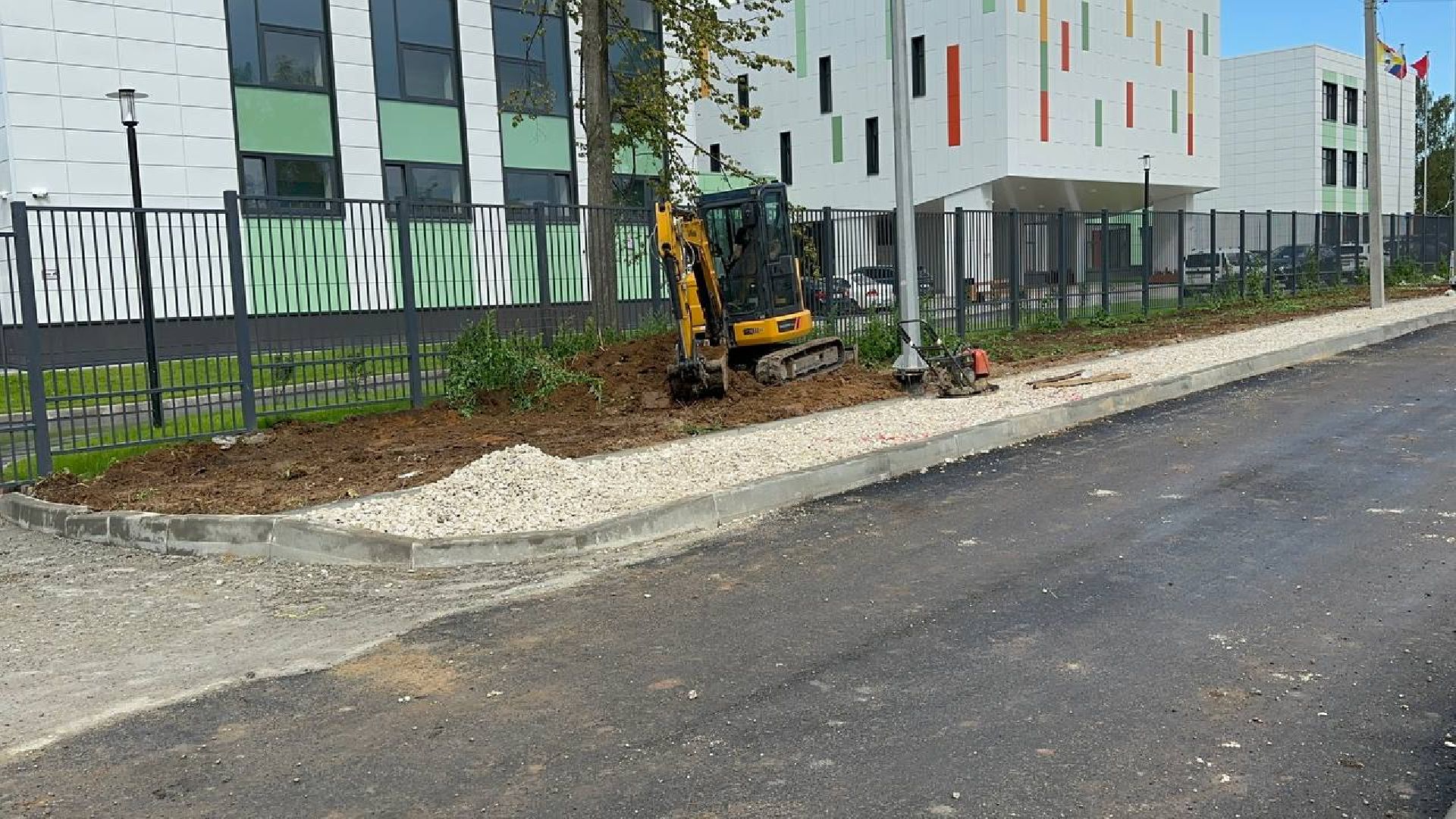 благоустойство, домодедово, новая школа,