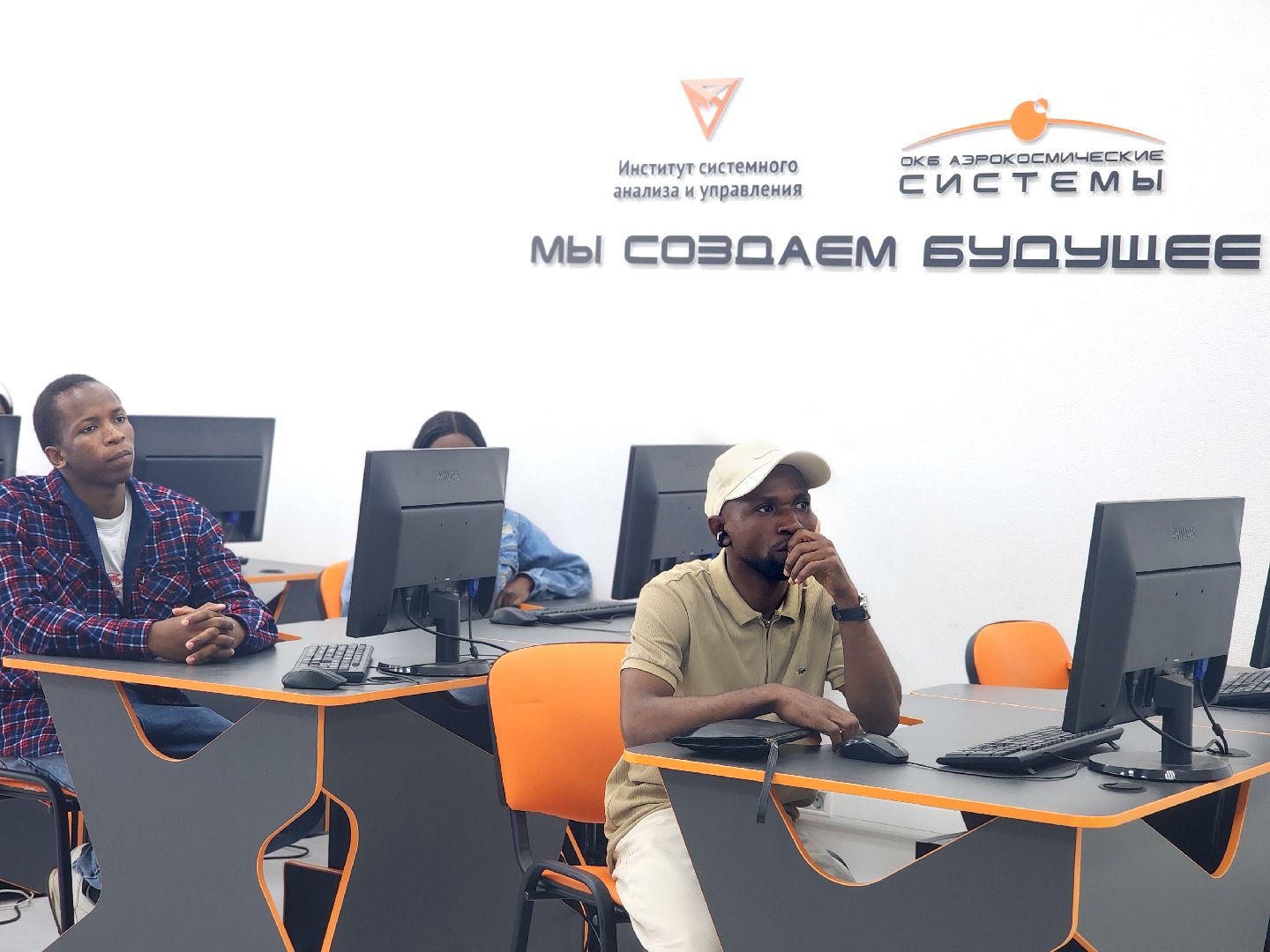 дубна, университет дубна, ниу мэи, африка,