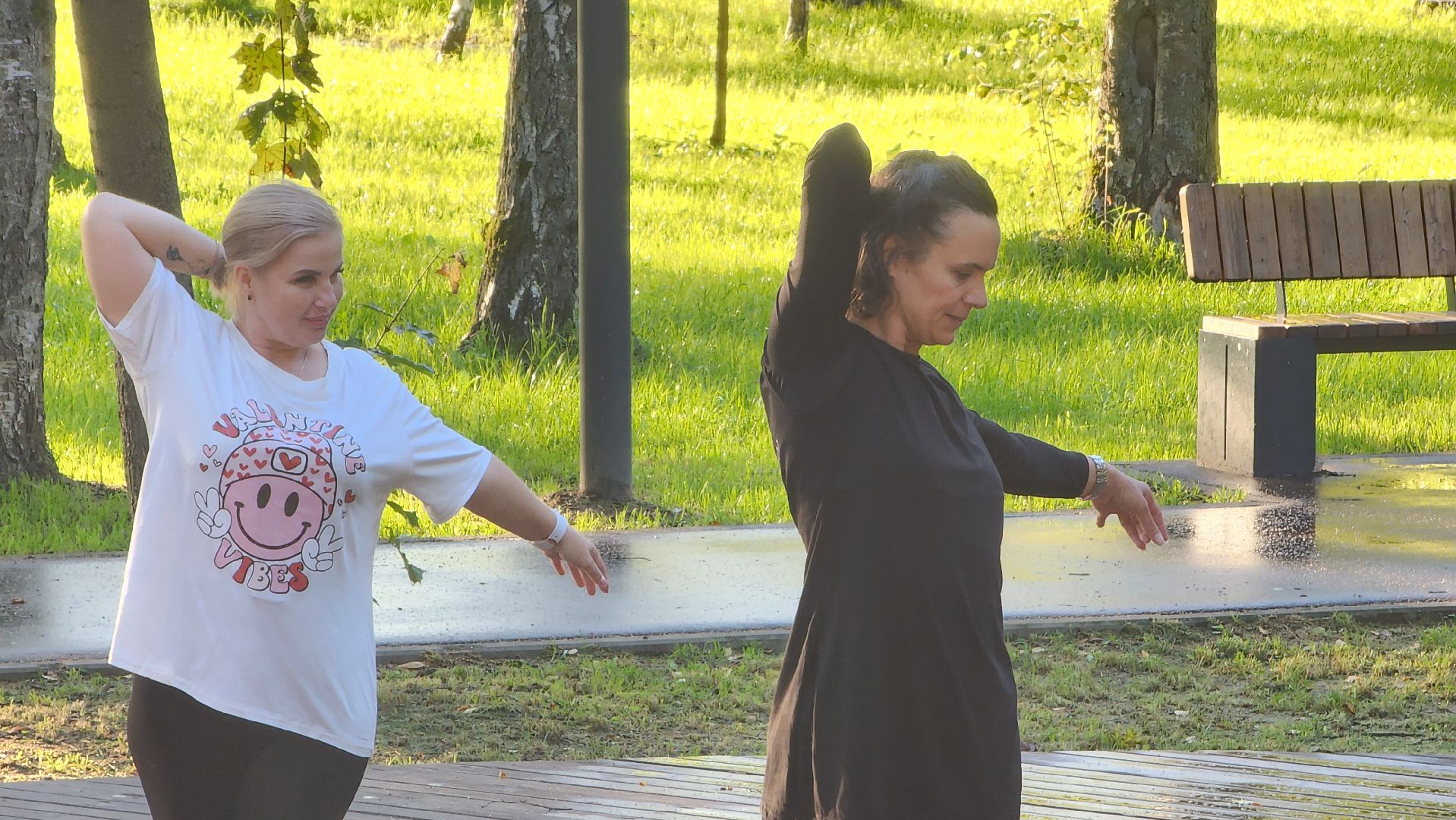 Танцы, Раскрытие женственности , Лобня, Парк, танцы в парке,