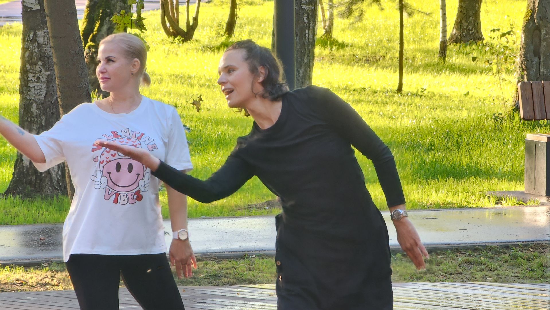 Танцы, Раскрытие женственности , Лобня, Парк, танцы в парке,