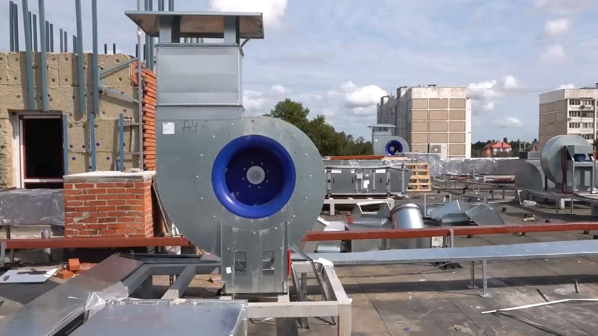 чехов, школа 3, пристройка на 200 мест, строительство, прокладка инженерных сетей, внутренние и внешние коммуникации, отопление, водоснабжение, канализация, электроснабжение, слаботочные сети, пуско-наладочные работы, губернатор подмосковья, госпрограмма московской области,