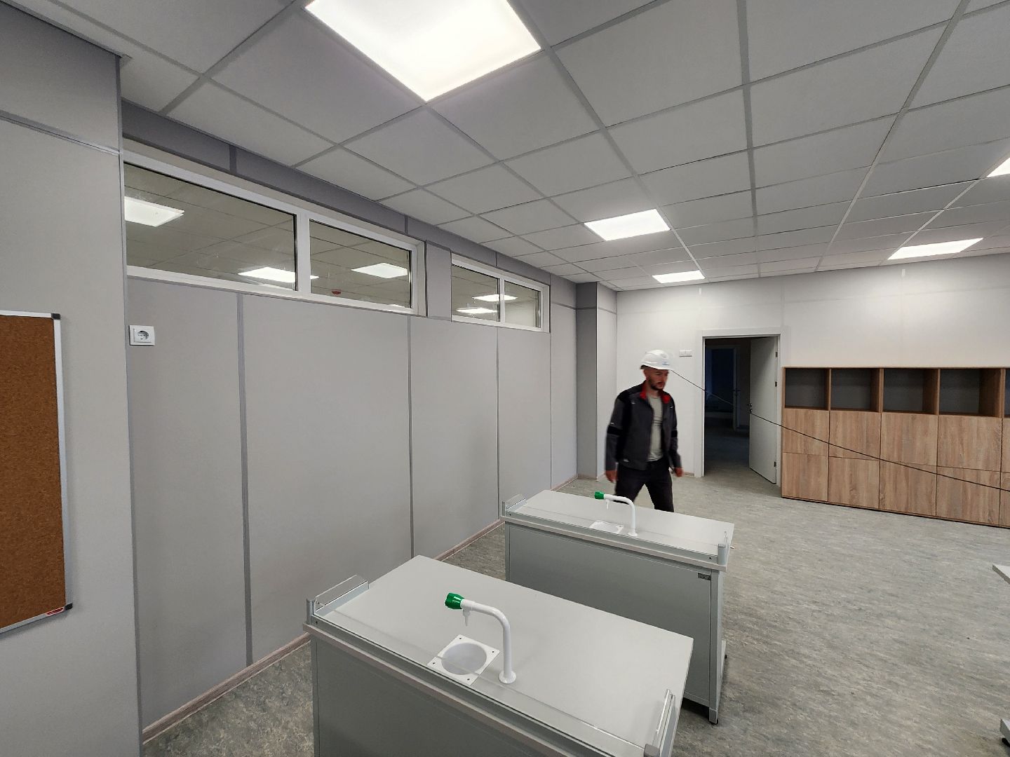 чехов, школа 3, пристройка на 200 мест, строительство, прокладка инженерных сетей, внутренние и внешние коммуникации, отопление, водоснабжение, канализация, электроснабжение, слаботочные сети, пуско-наладочные работы, губернатор подмосковья, госпрограмма московской области,