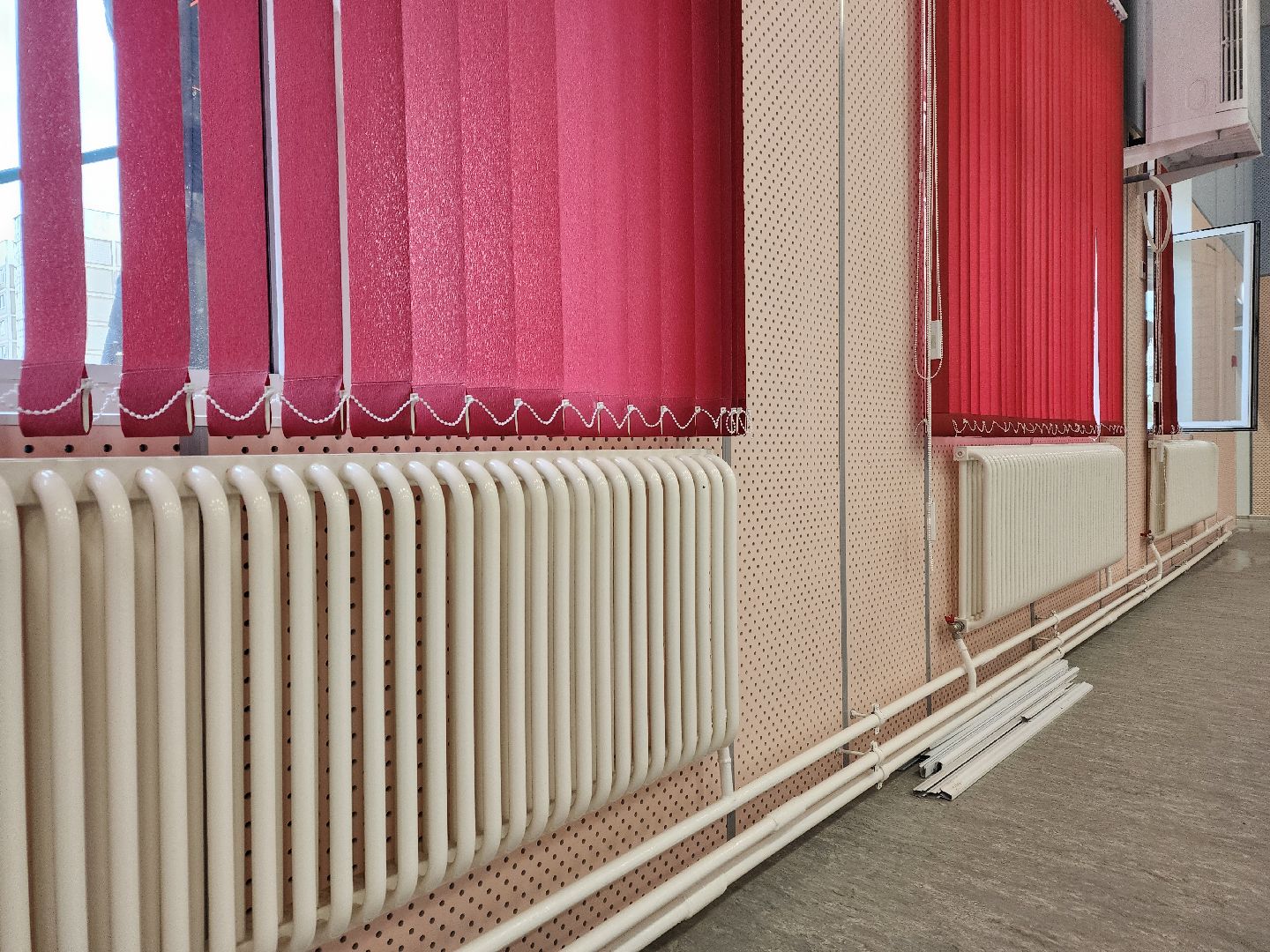 чехов, школа 3, пристройка на 200 мест, строительство, прокладка инженерных сетей, внутренние и внешние коммуникации, отопление, водоснабжение, канализация, электроснабжение, слаботочные сети, пуско-наладочные работы, губернатор подмосковья, госпрограмма московской области,