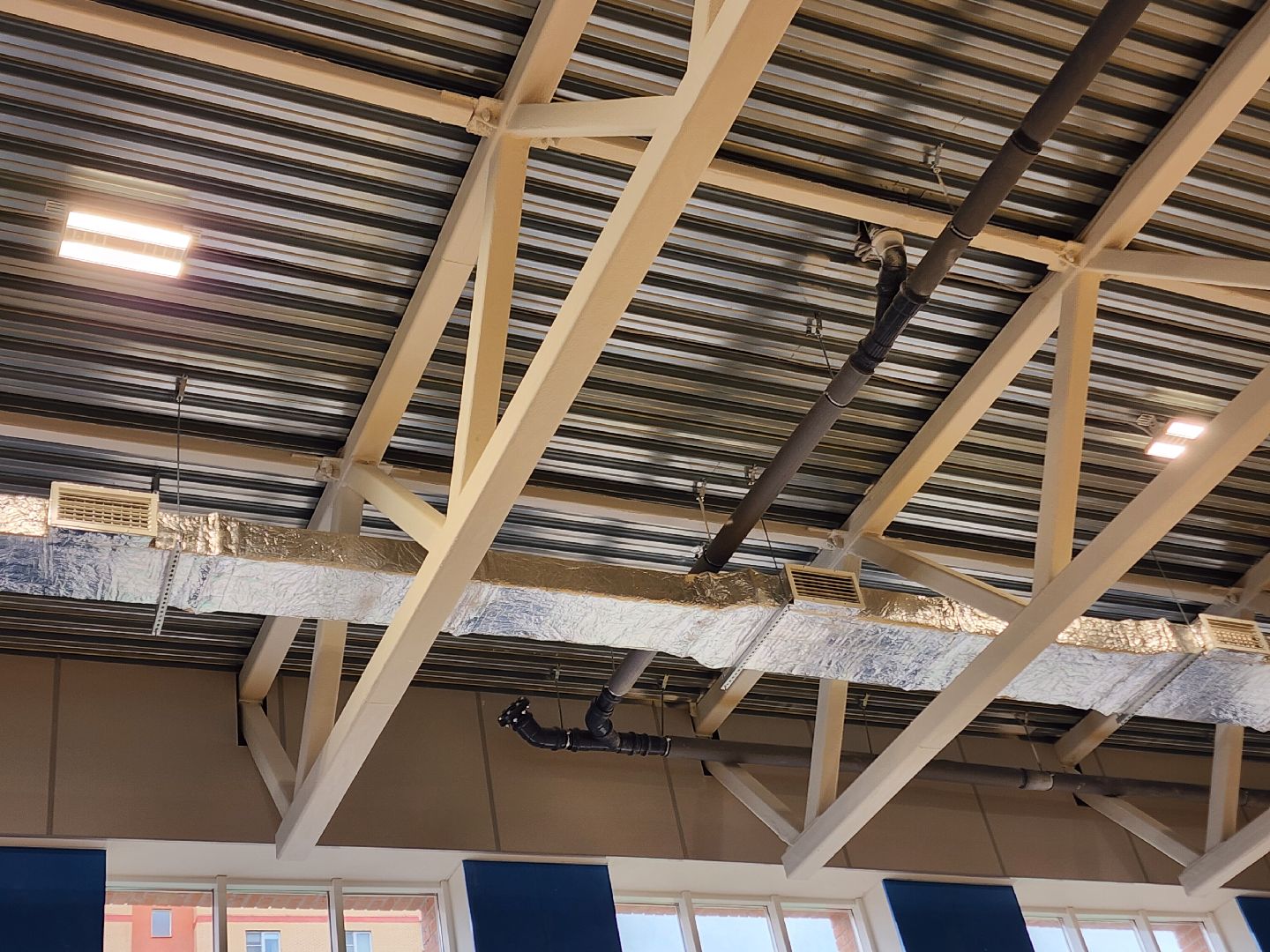 чехов, школа 3, пристройка на 200 мест, строительство, прокладка инженерных сетей, внутренние и внешние коммуникации, отопление, водоснабжение, канализация, электроснабжение, слаботочные сети, пуско-наладочные работы, губернатор подмосковья, госпрограмма московской области,