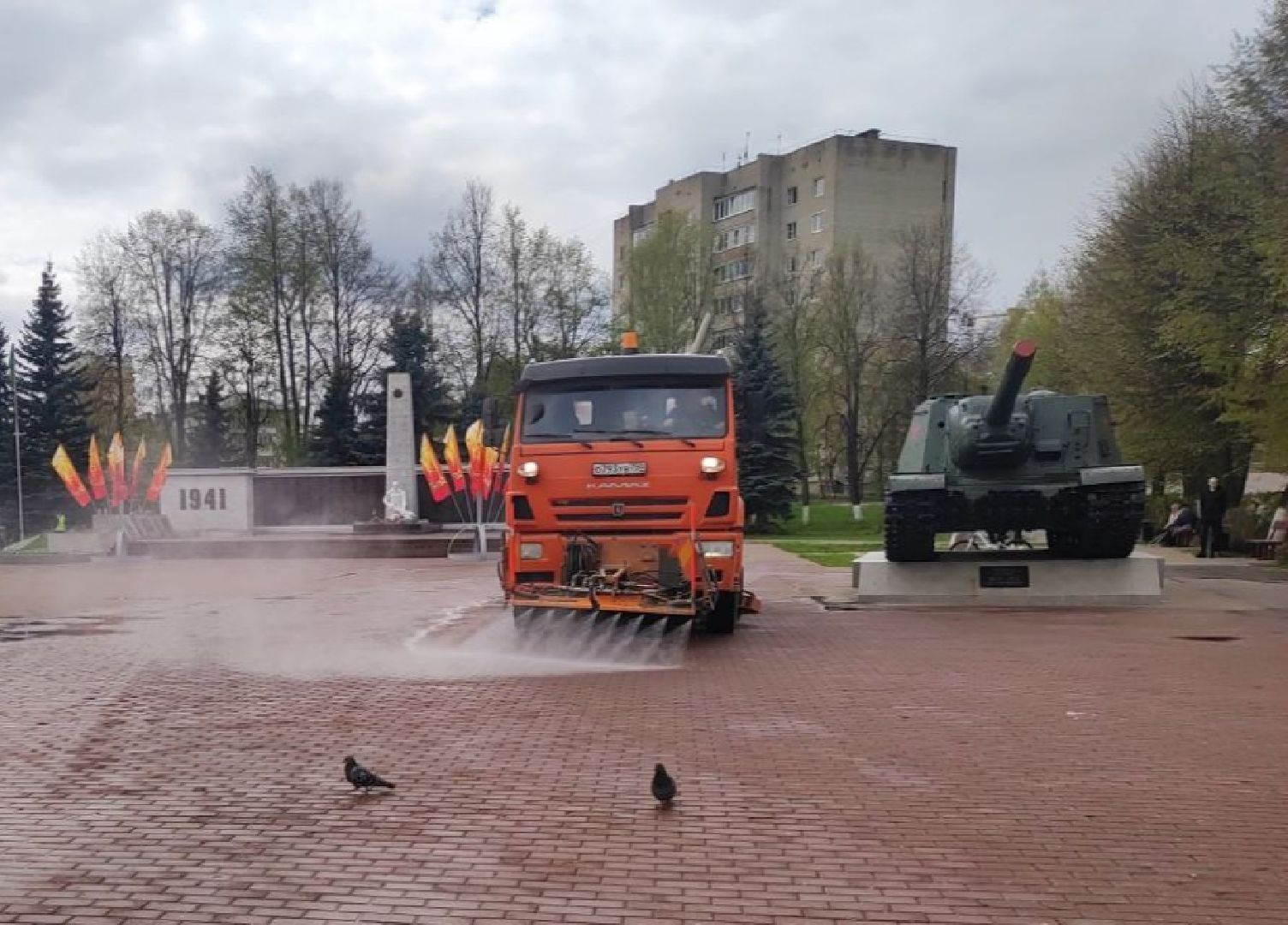 Красноармейск, Пушкинский, площадь победы, цветы на клумбах, украсили город,