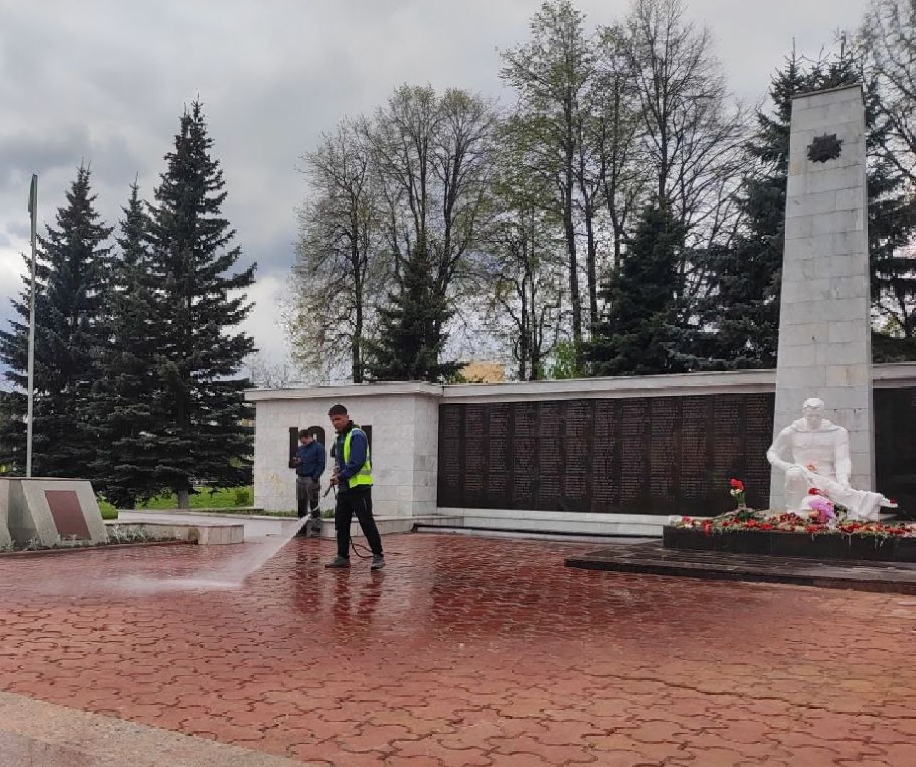 Красноармейск, Пушкинский, площадь победы, цветы на клумбах, украсили город,