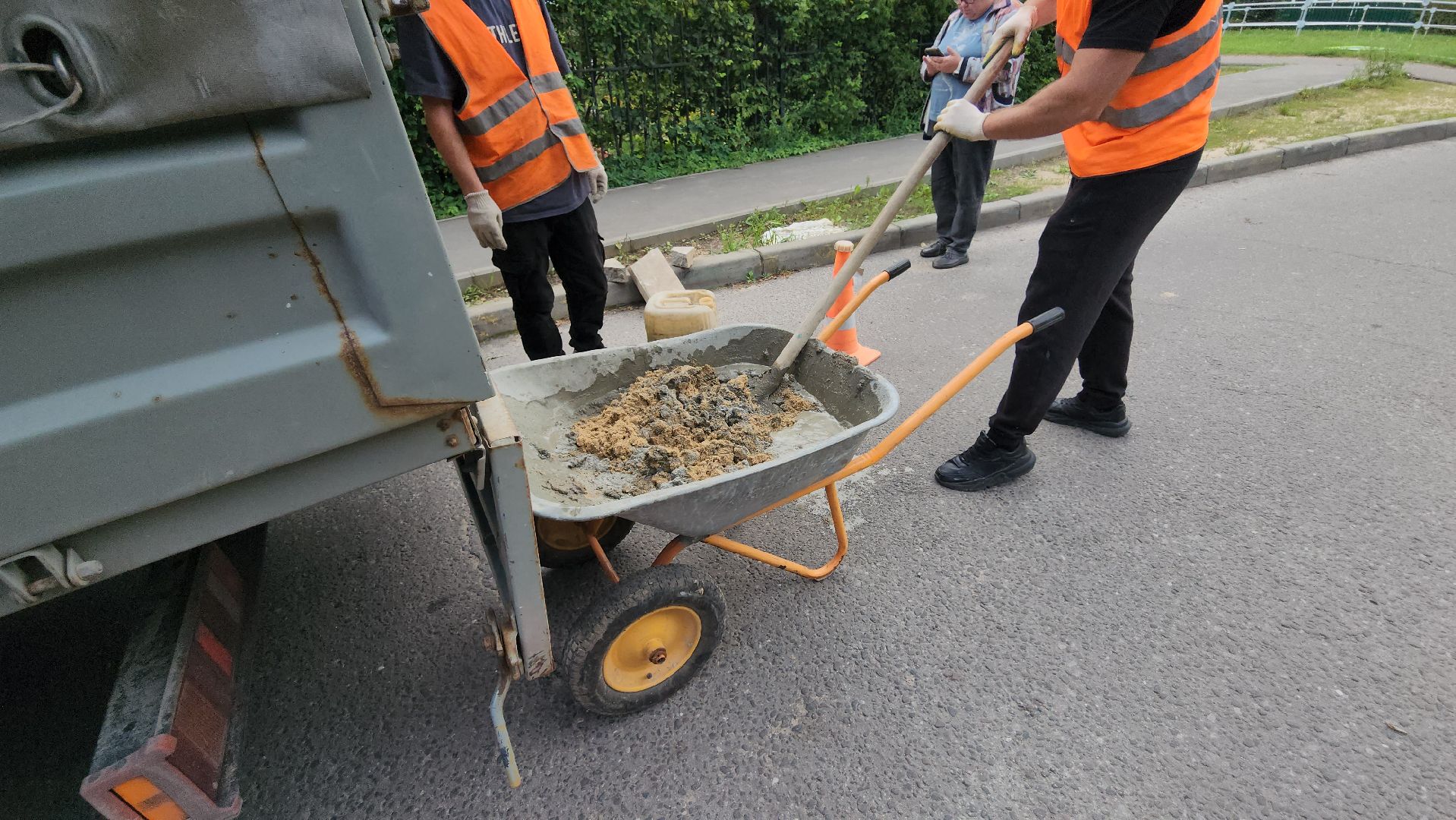 серпухов, подмосковье, установка дорожных знаков, безопасность,