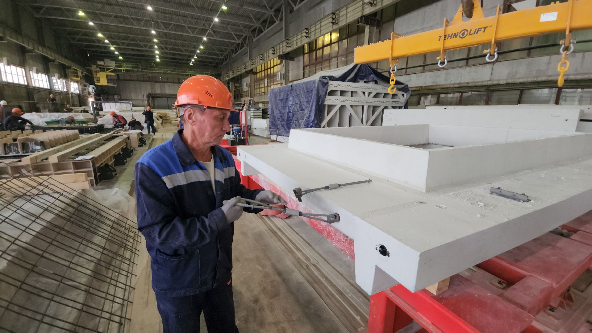 серпухов, завод в серпухове, борисовское шоссе, компания брусника в серпухове, производство бетонных изделий в серпухове,