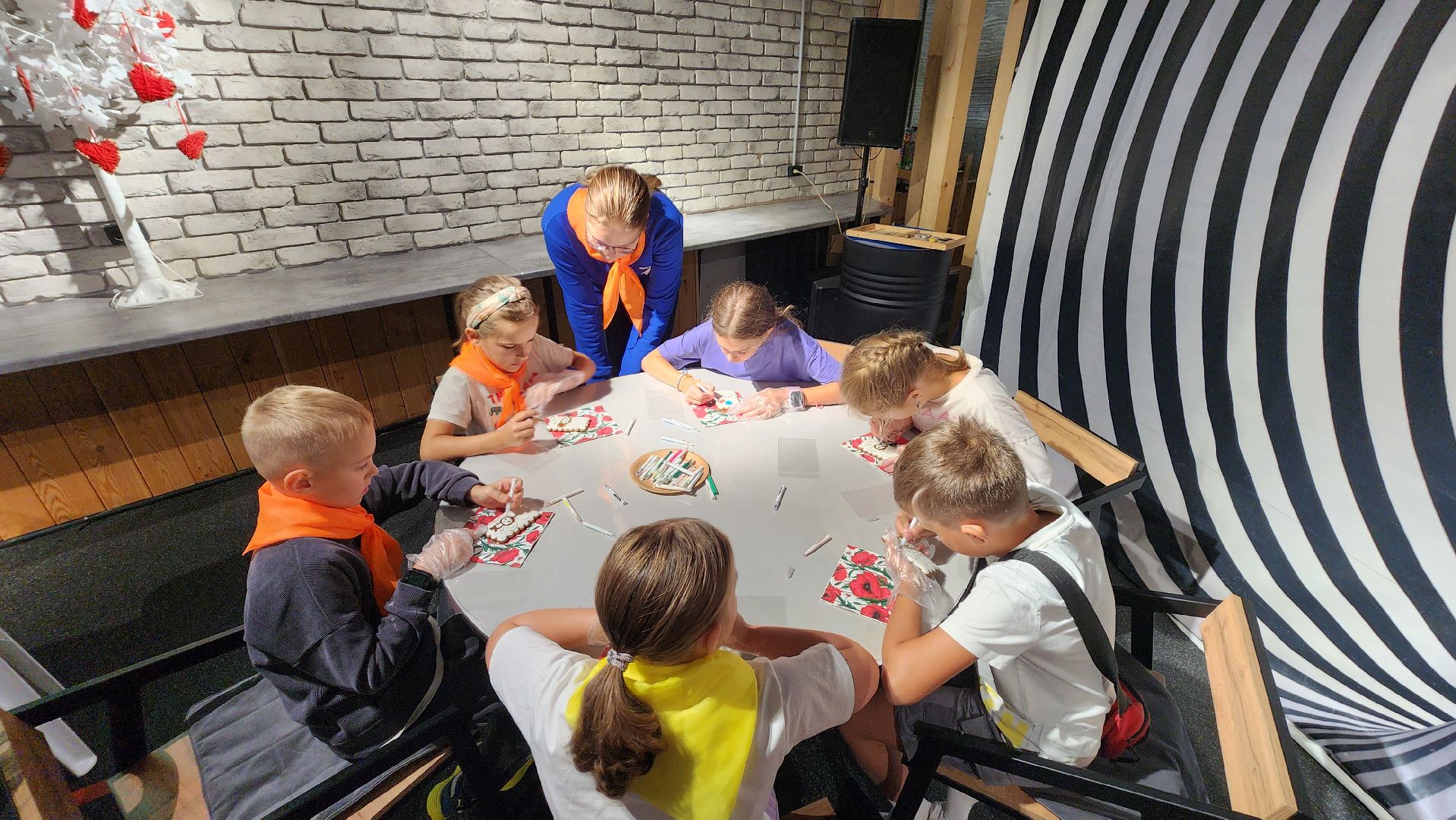 чебурашка на сво, символ победы, протвино,