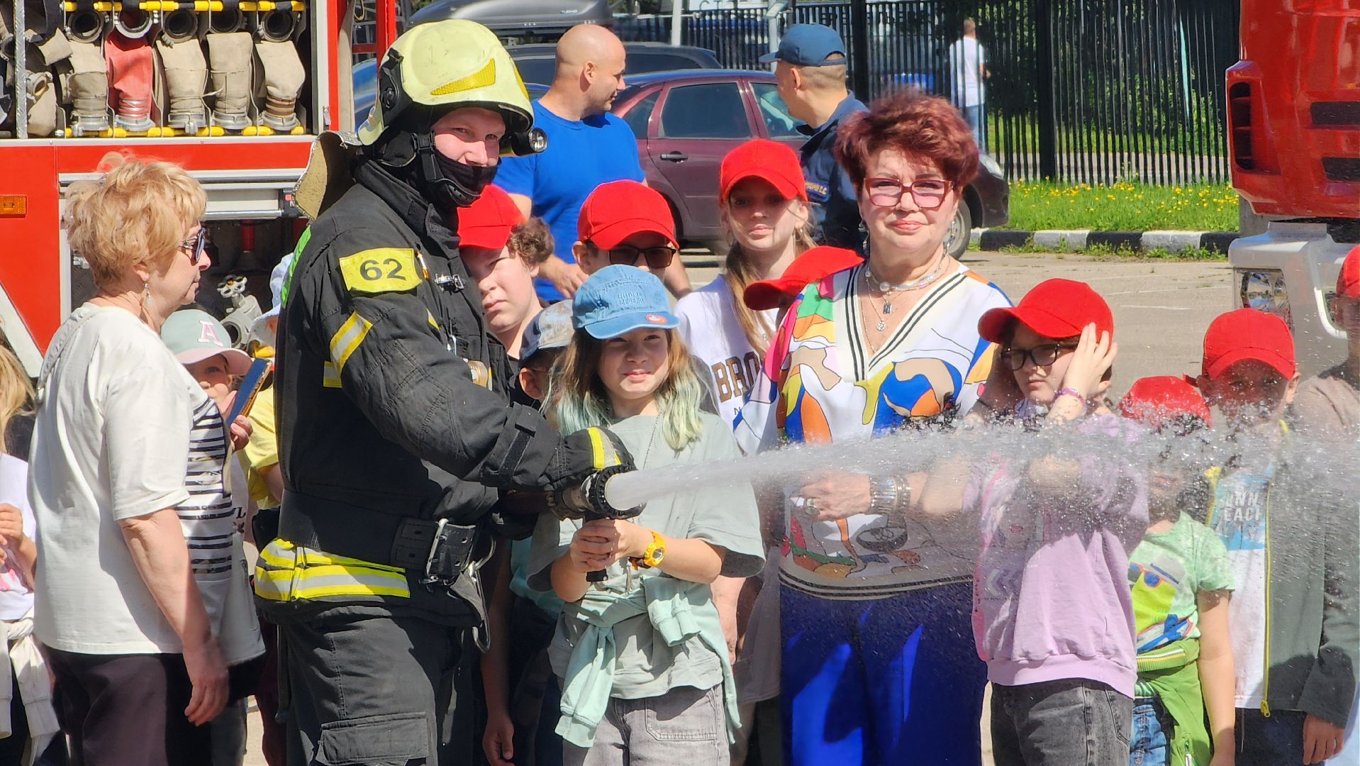 Пожарные, пожарная безопасность, пожарные автомобили, Лобня,