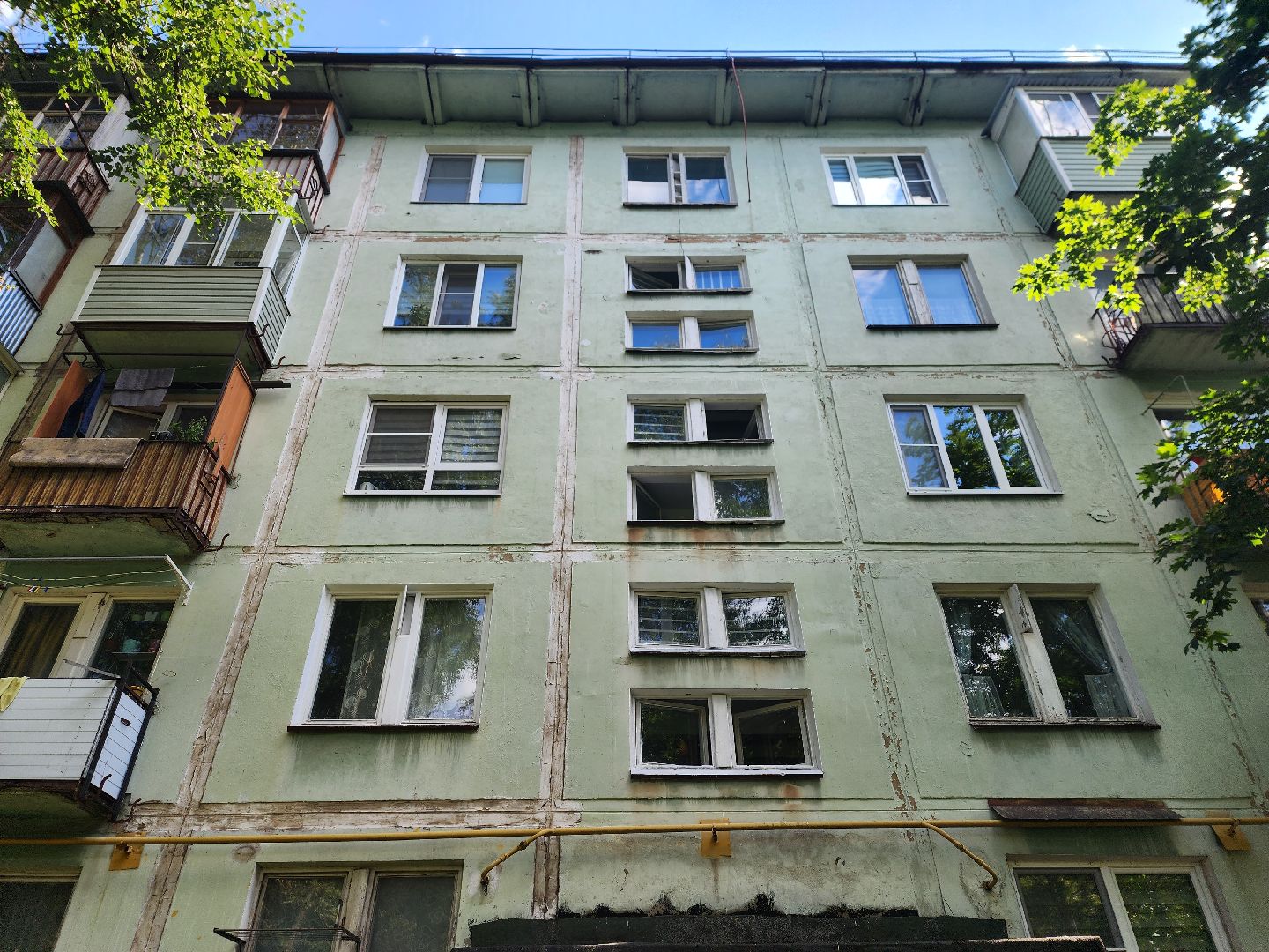 королёв, благоустройство ,  обновленный подъезд на улице Тихомировой,