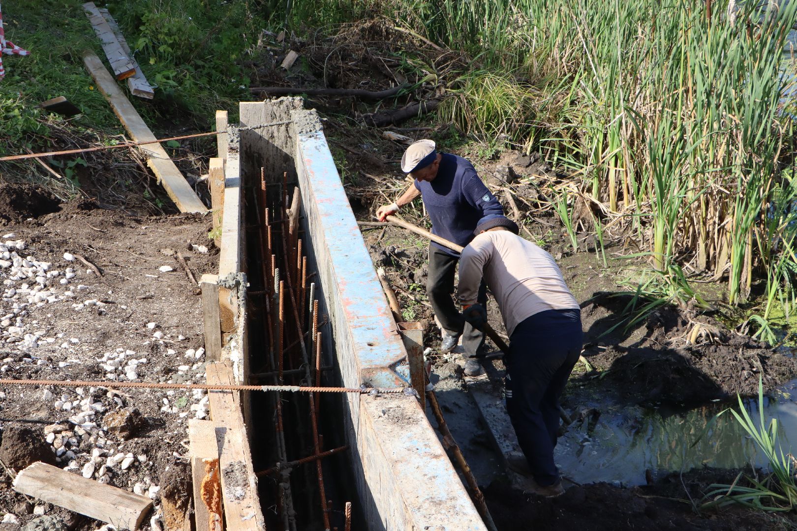 серебряные пруды, подхожее, ремонт плотины,