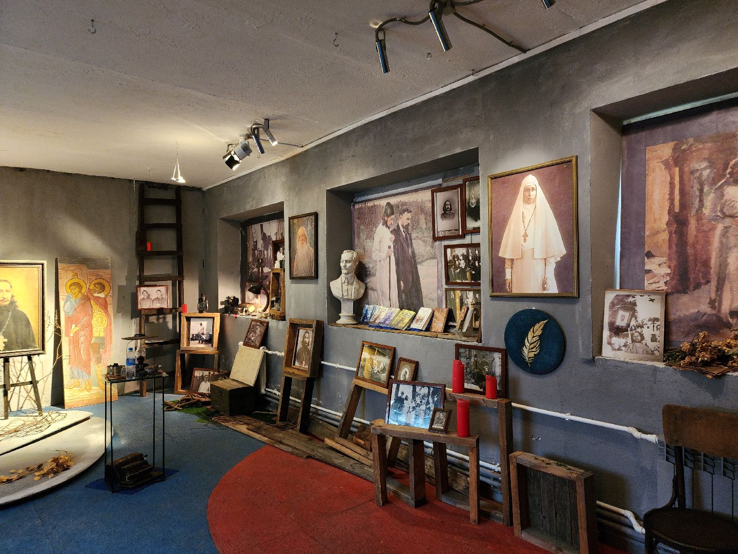 павел флоренский,йод, отец павел, архитектор кекушев, музей павла флоренского, фарфор флоренского, пластмасса флоренского, карболит, ученый, троице-сергиева лавра, мощи сергия радонежского, сергиев посад, сергиево-посадский городской округ, квд, красный крест,