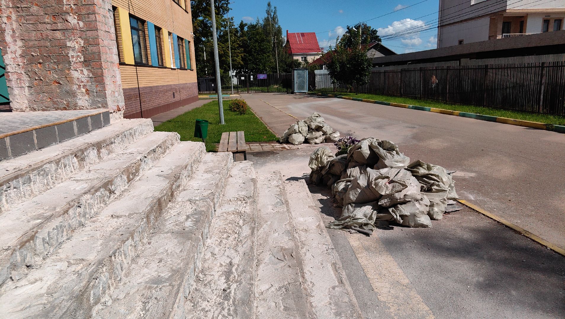 вход, школа, ремонт, ступени, плитка,