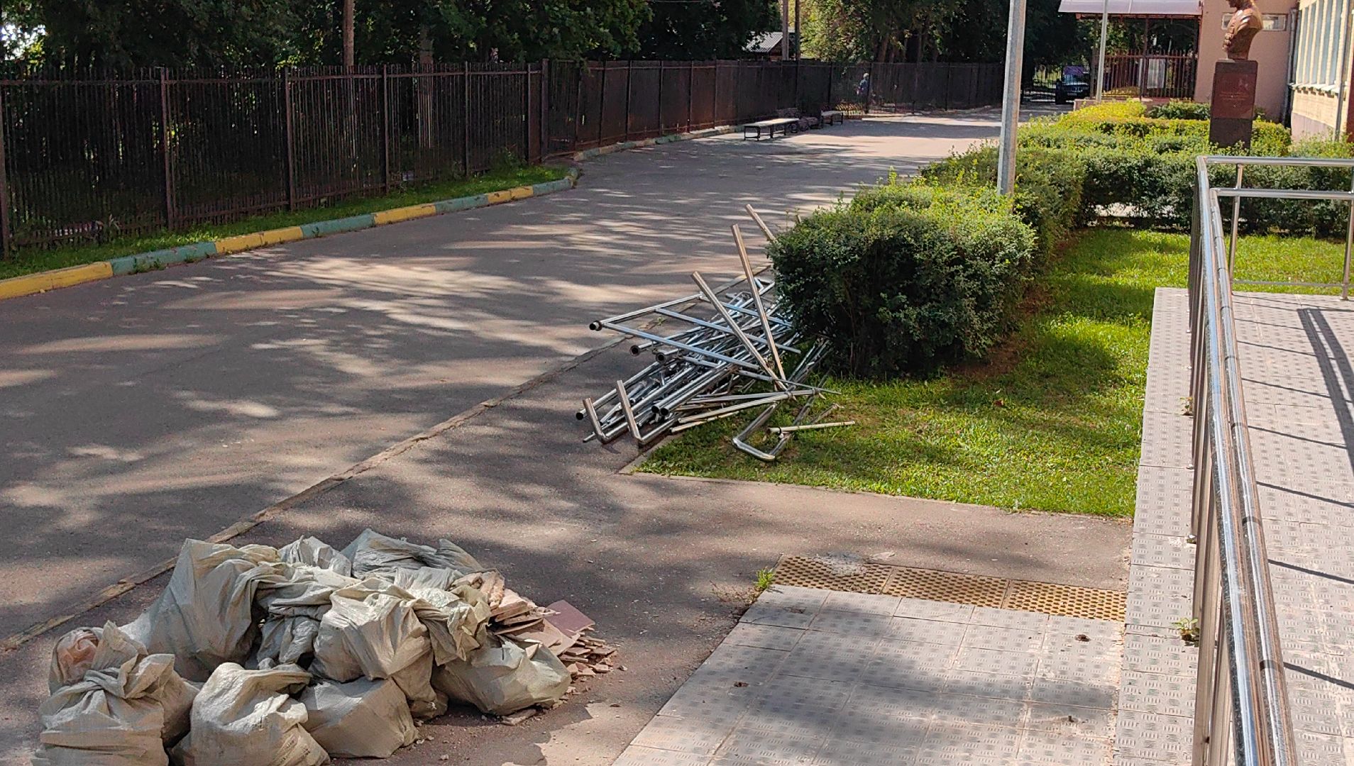 вход, школа, ремонт, ступени, плитка,