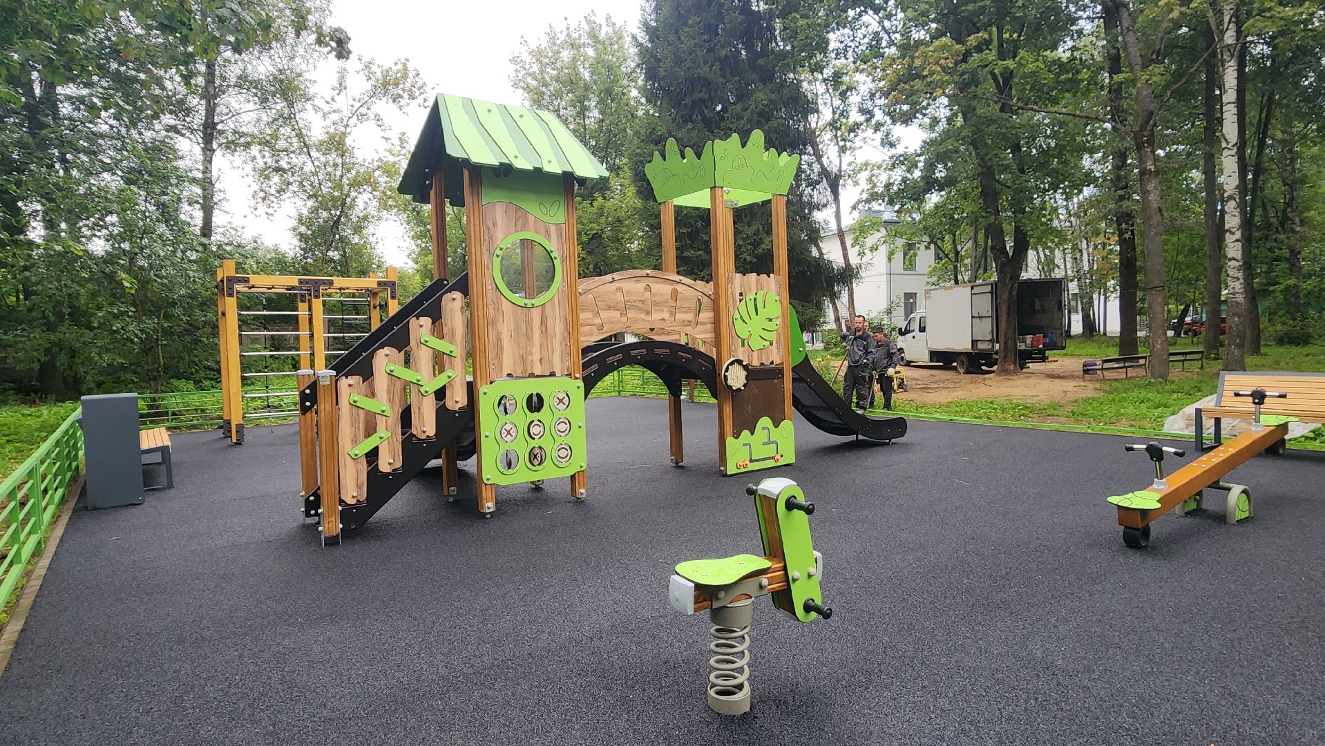 вертикалки, правдинский, пушкинский, детская площадка, монтаж площадки, дети,резиновое покрытие, игровые комплексы, качели, горка,
