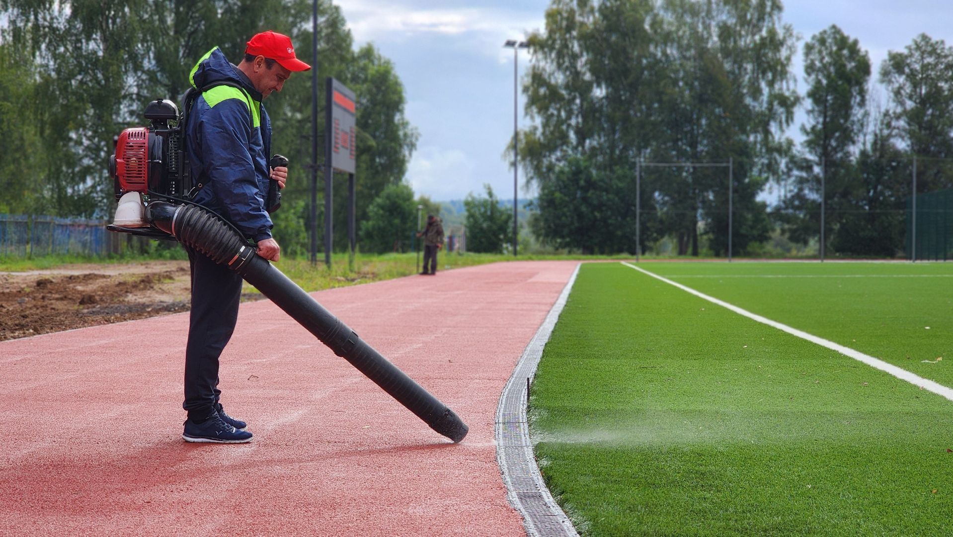 волоколамск, ремонт стадиона, мособлспорт,