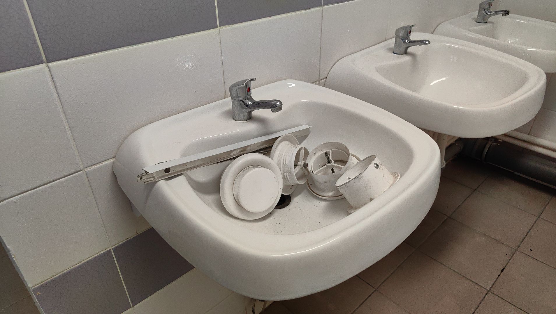 ремонт, санузел, школа, учебный год, потолки,