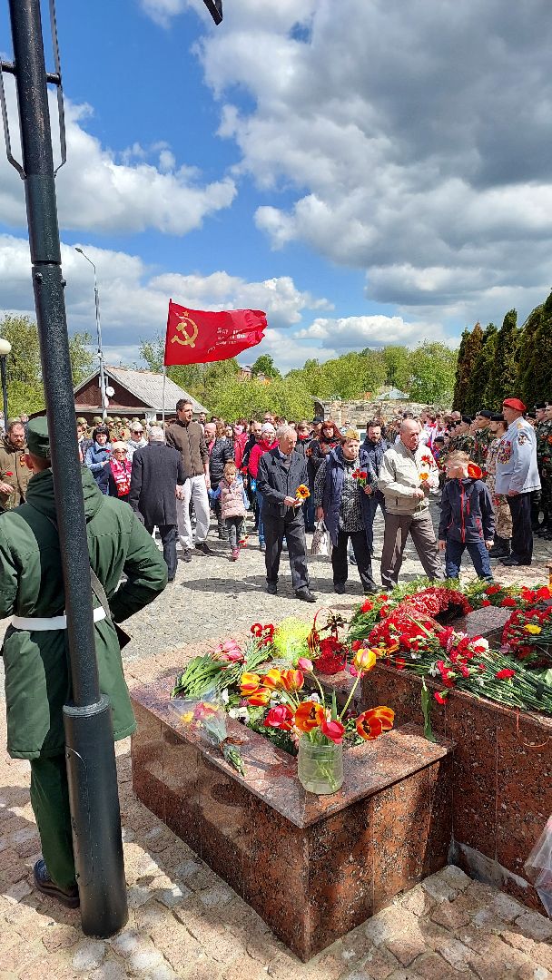 соборная гора, серпухов, день победы, памятник воину, вечный огонь, волонтеры, вов,